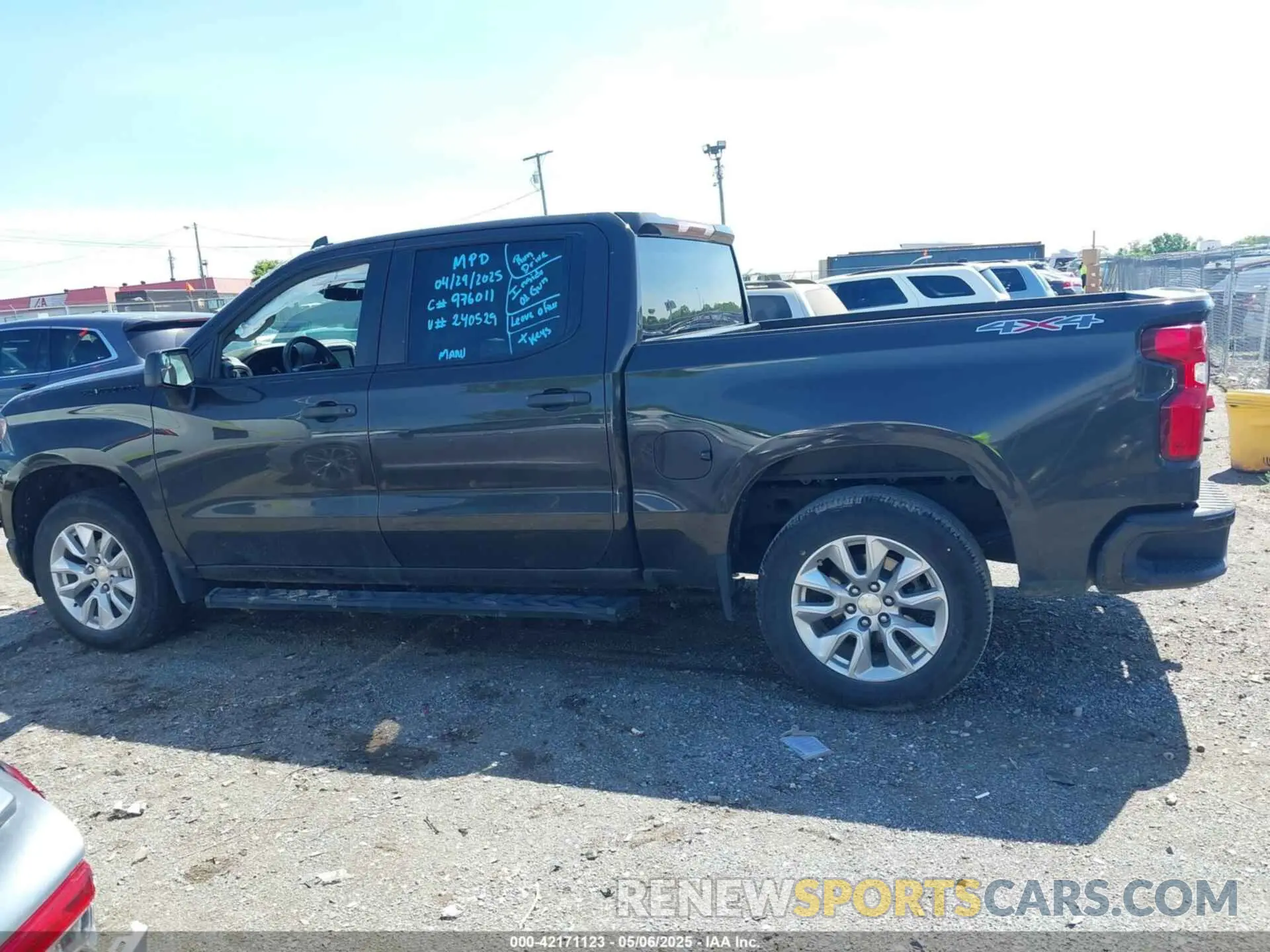 13 Photograph of a damaged car 3GCPYBEK5MG240529 CHEVROLET SILVERADO 1500 2021