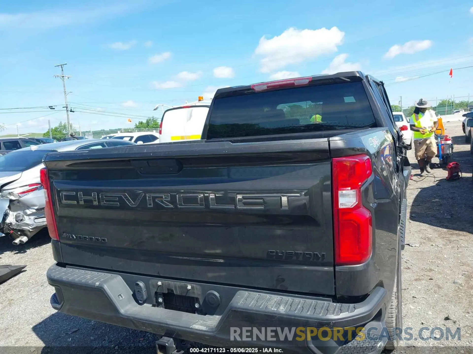 15 Photograph of a damaged car 3GCPYBEK5MG240529 CHEVROLET SILVERADO 1500 2021