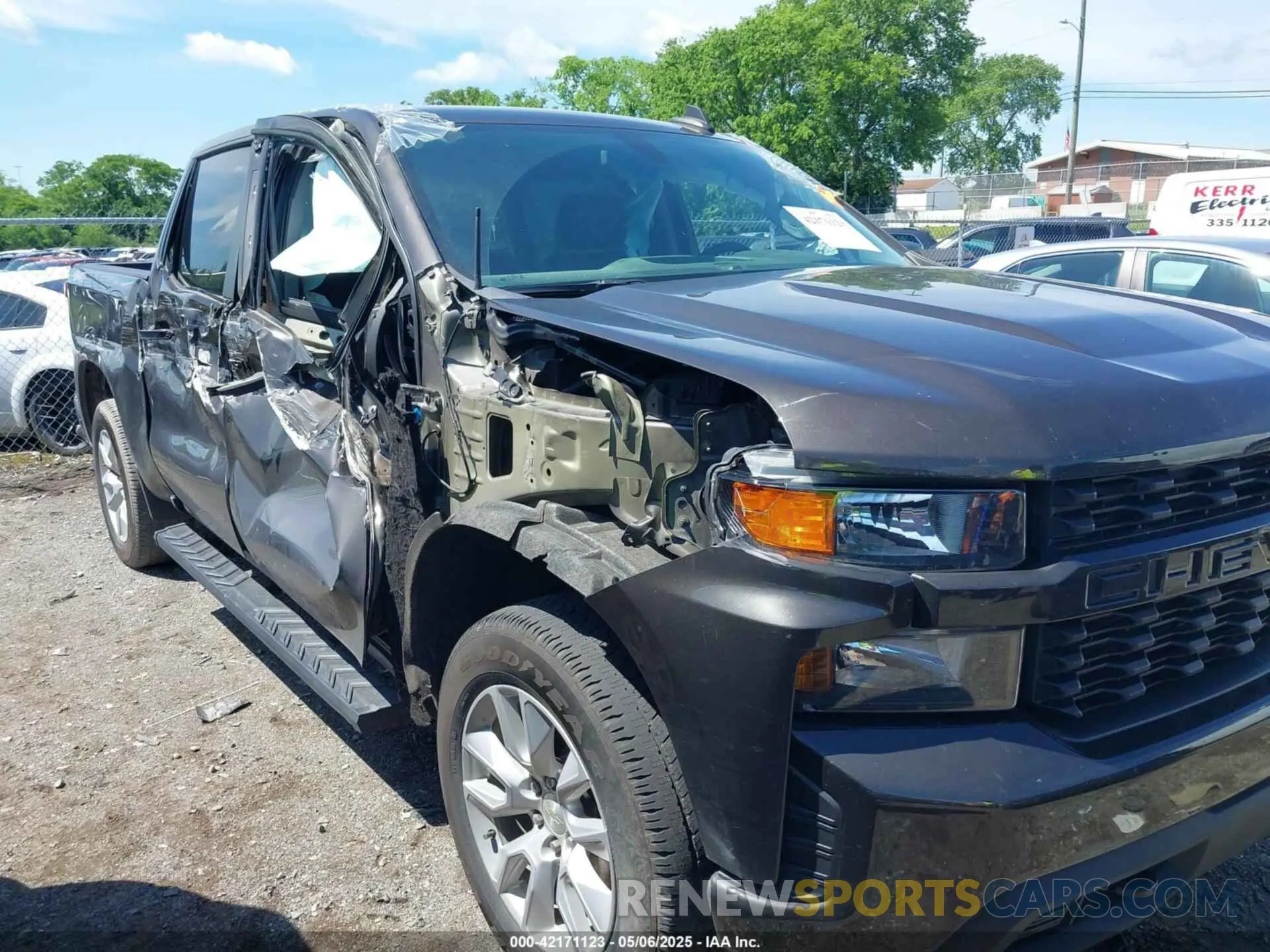 6 Photograph of a damaged car 3GCPYBEK5MG240529 CHEVROLET SILVERADO 1500 2021