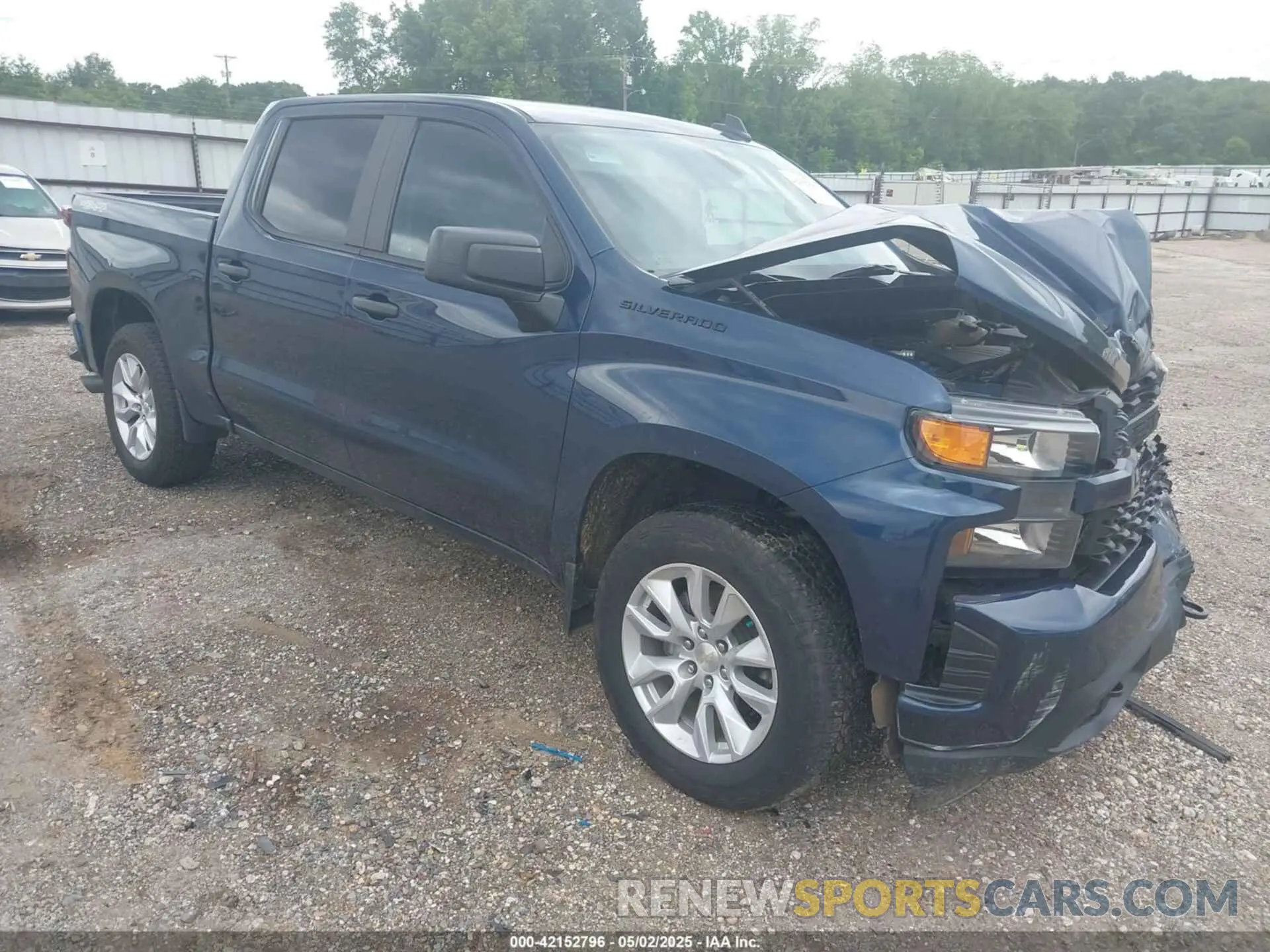 1 Photograph of a damaged car 3GCPYBEK8MG424346 CHEVROLET SILVERADO 1500 2021