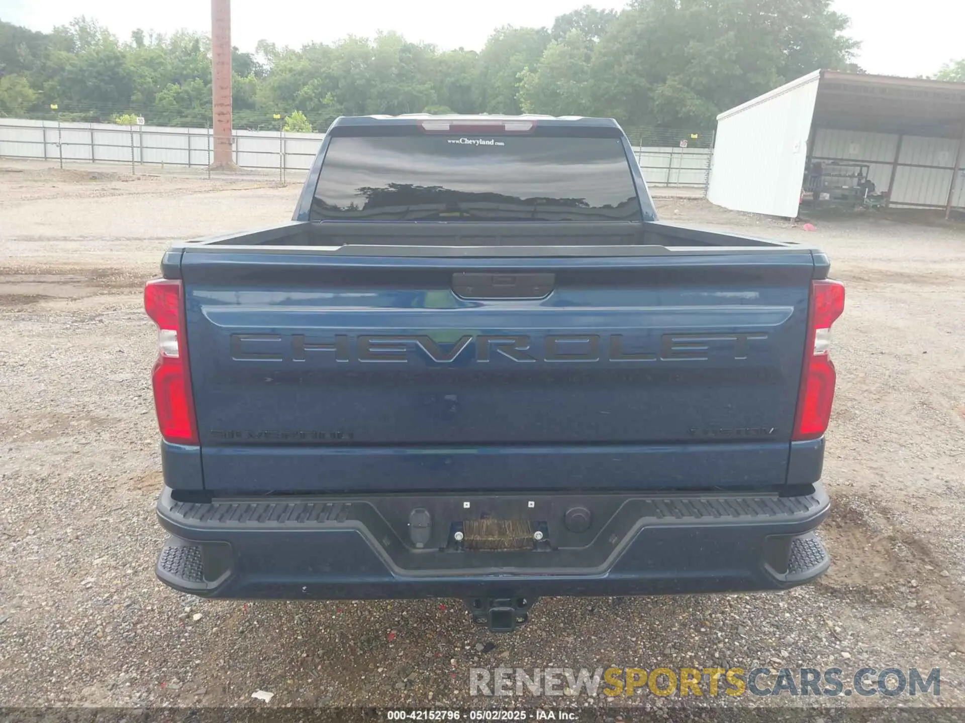 17 Photograph of a damaged car 3GCPYBEK8MG424346 CHEVROLET SILVERADO 1500 2021
