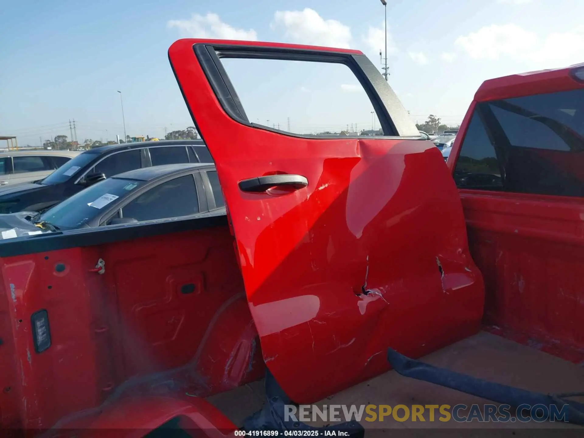18 Photograph of a damaged car 3GCPYBEK9MG186717 CHEVROLET SILVERADO 1500 2021