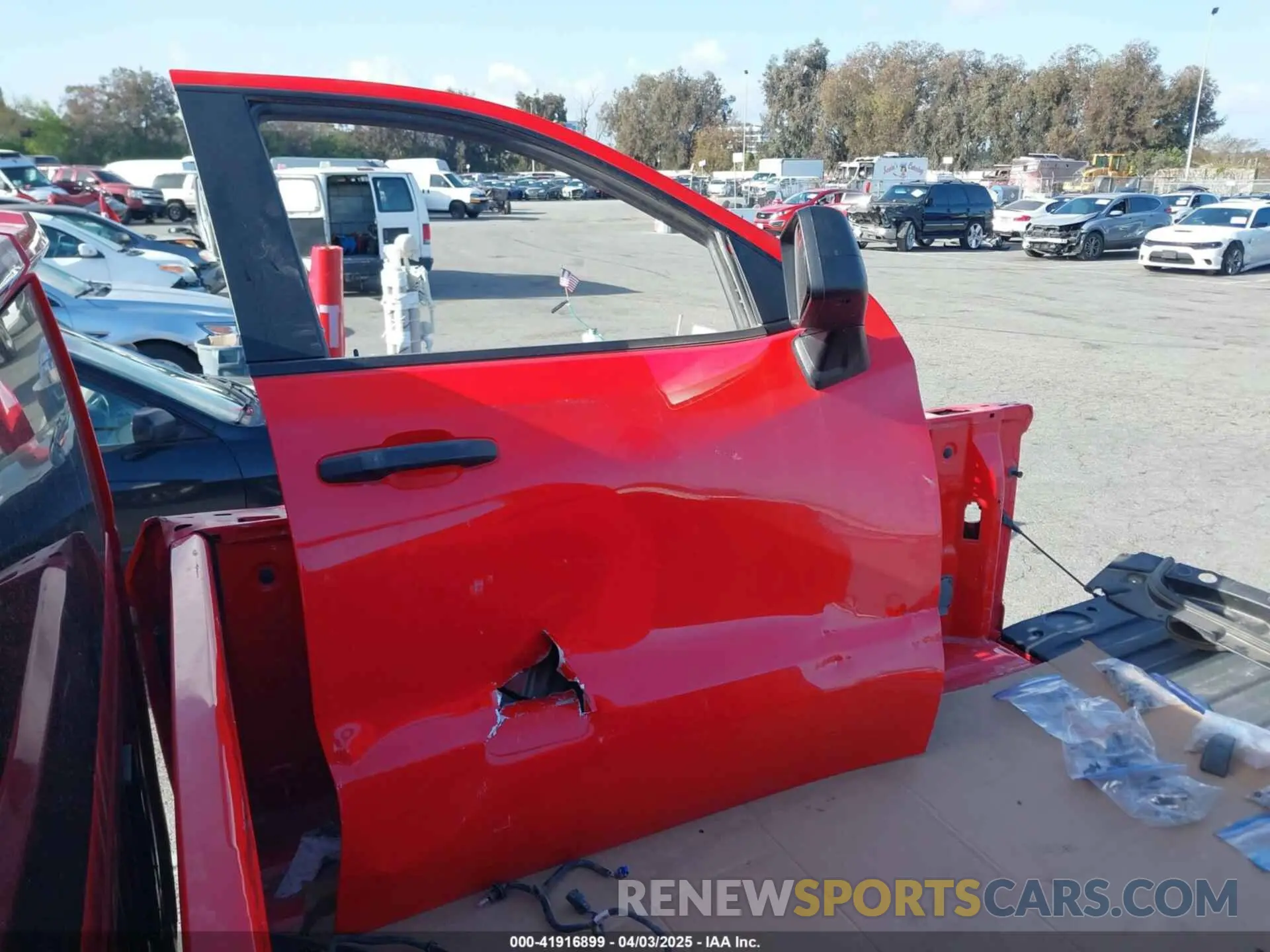 19 Photograph of a damaged car 3GCPYBEK9MG186717 CHEVROLET SILVERADO 1500 2021