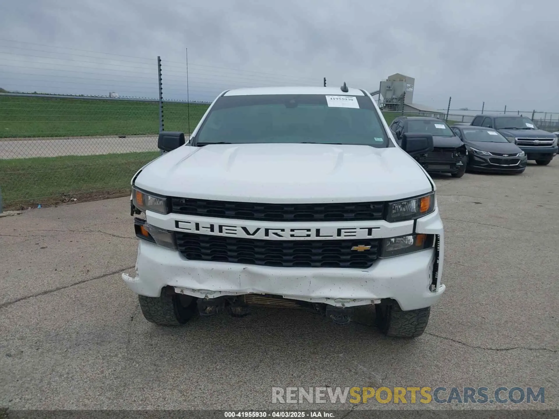 13 Photograph of a damaged car 3GCPYBEKXMG320926 CHEVROLET SILVERADO 1500 2021