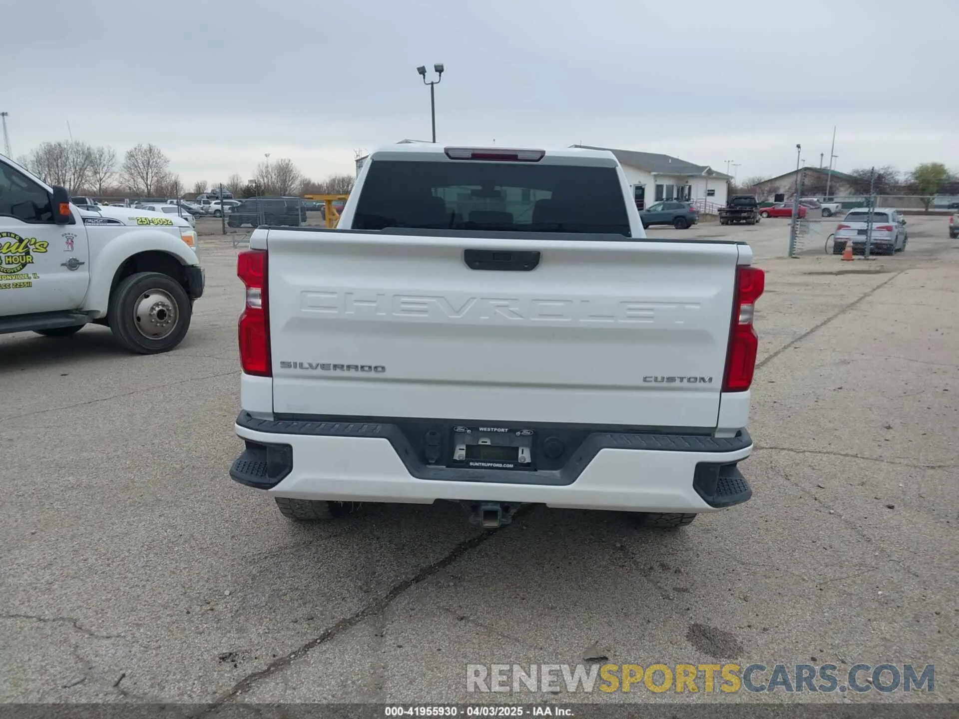 17 Photograph of a damaged car 3GCPYBEKXMG320926 CHEVROLET SILVERADO 1500 2021