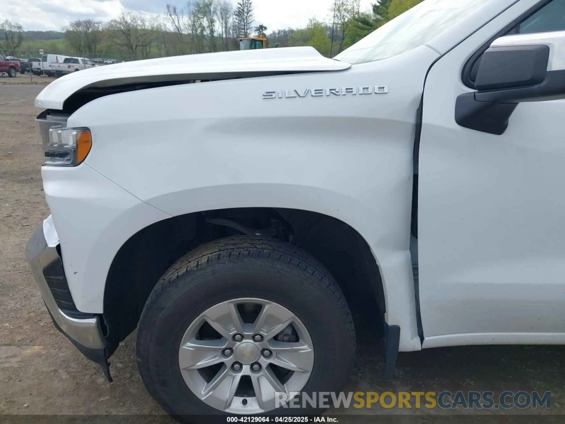 21 Photograph of a damaged car 3GCPYDEK0MG411876 CHEVROLET SILVERADO 1500 2021