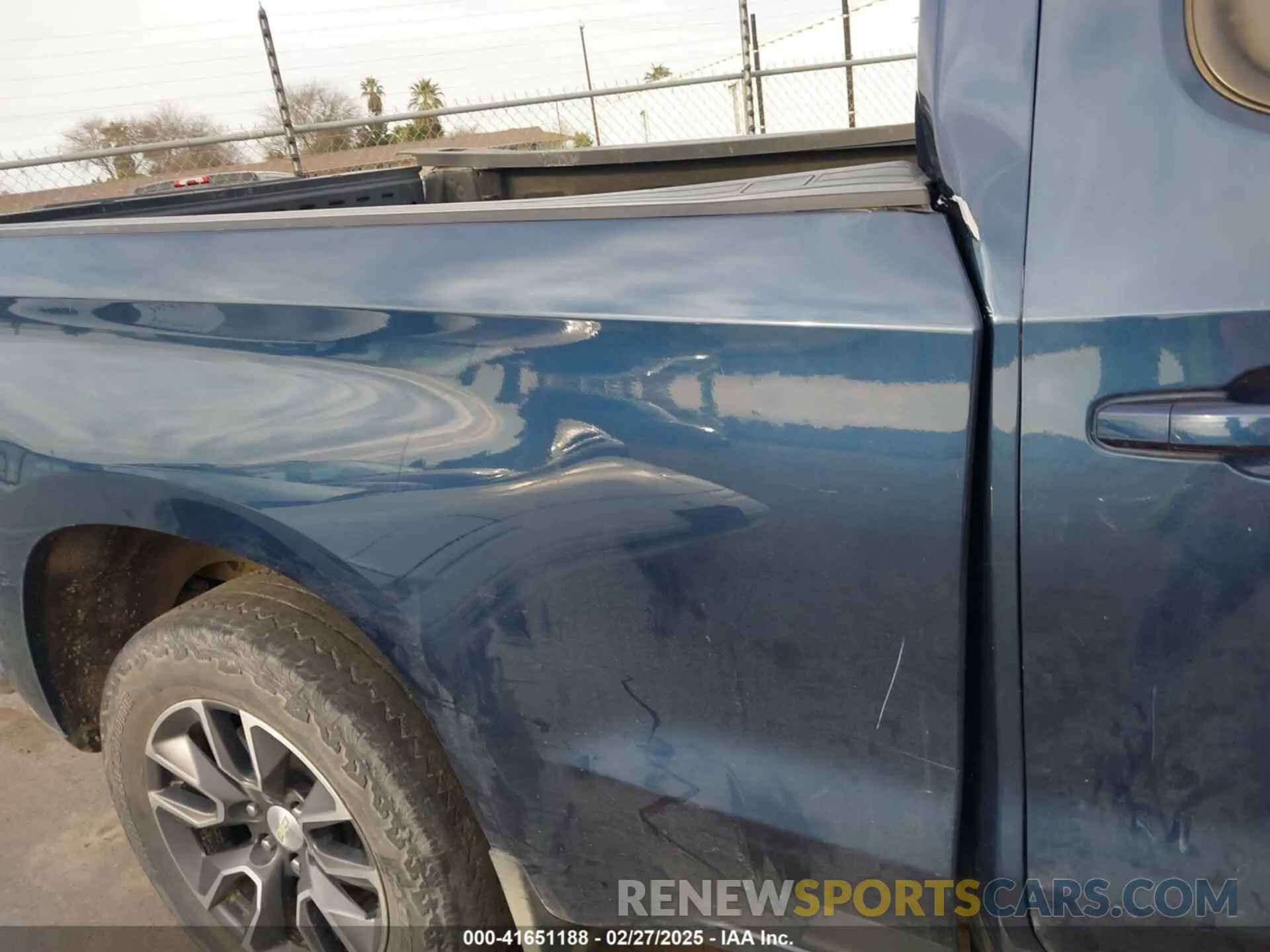 19 Photograph of a damaged car 3GCPYDEK5MG401179 CHEVROLET SILVERADO 1500 2021