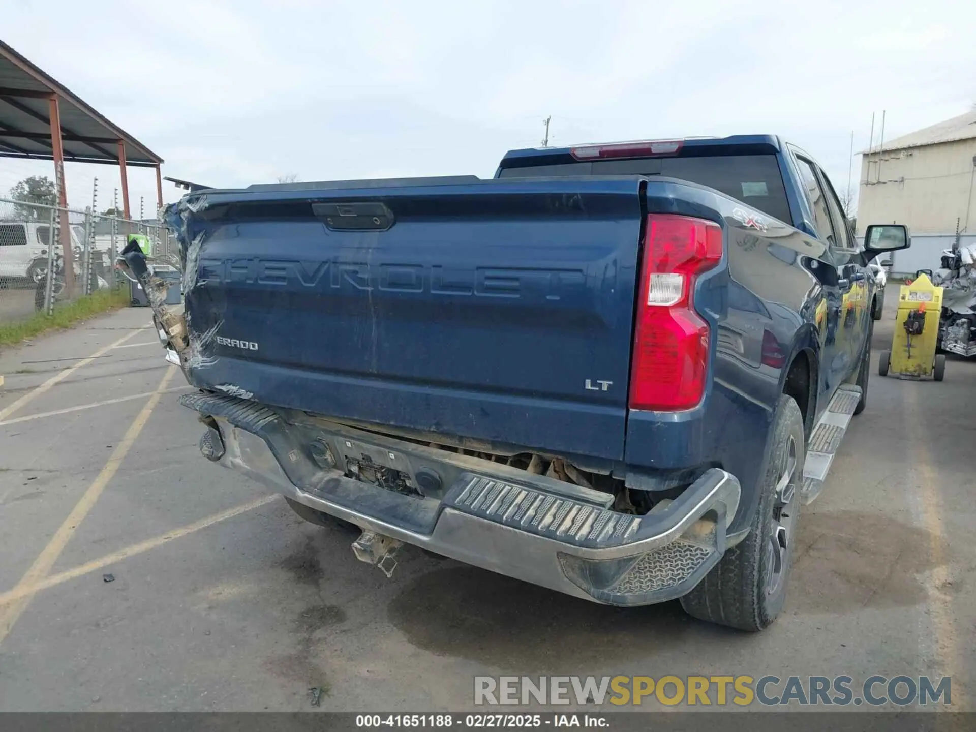4 Photograph of a damaged car 3GCPYDEK5MG401179 CHEVROLET SILVERADO 1500 2021