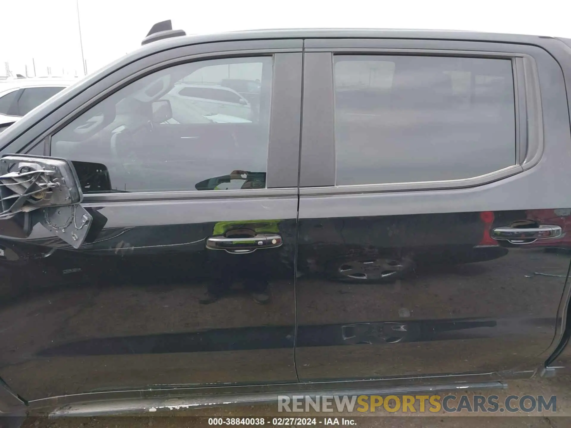 14 Photograph of a damaged car 3GCPYFEL0MG173340 CHEVROLET SILVERADO 1500 2021
