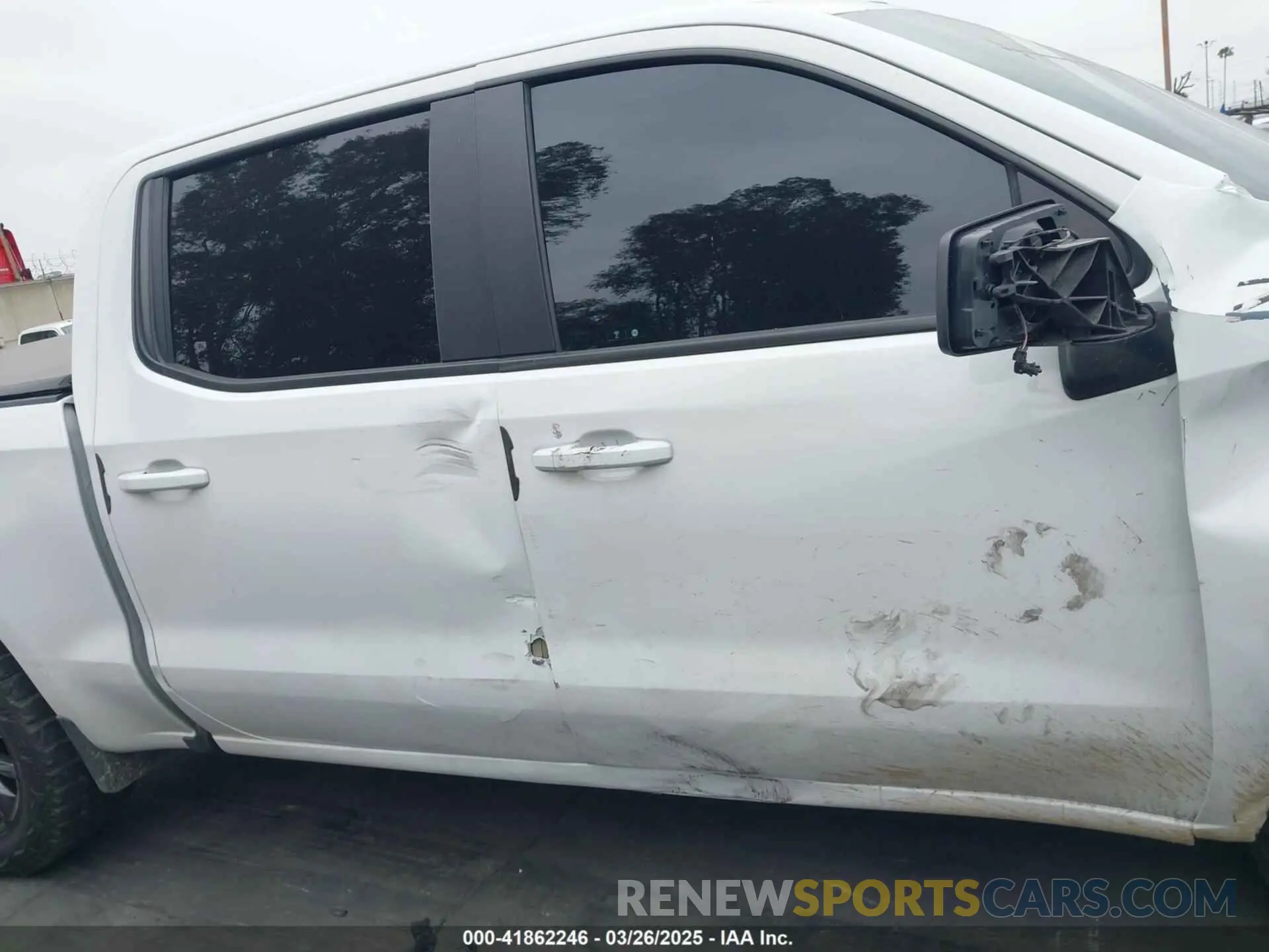 14 Photograph of a damaged car 3GCUYAEF2MG352527 CHEVROLET SILVERADO 1500 2021