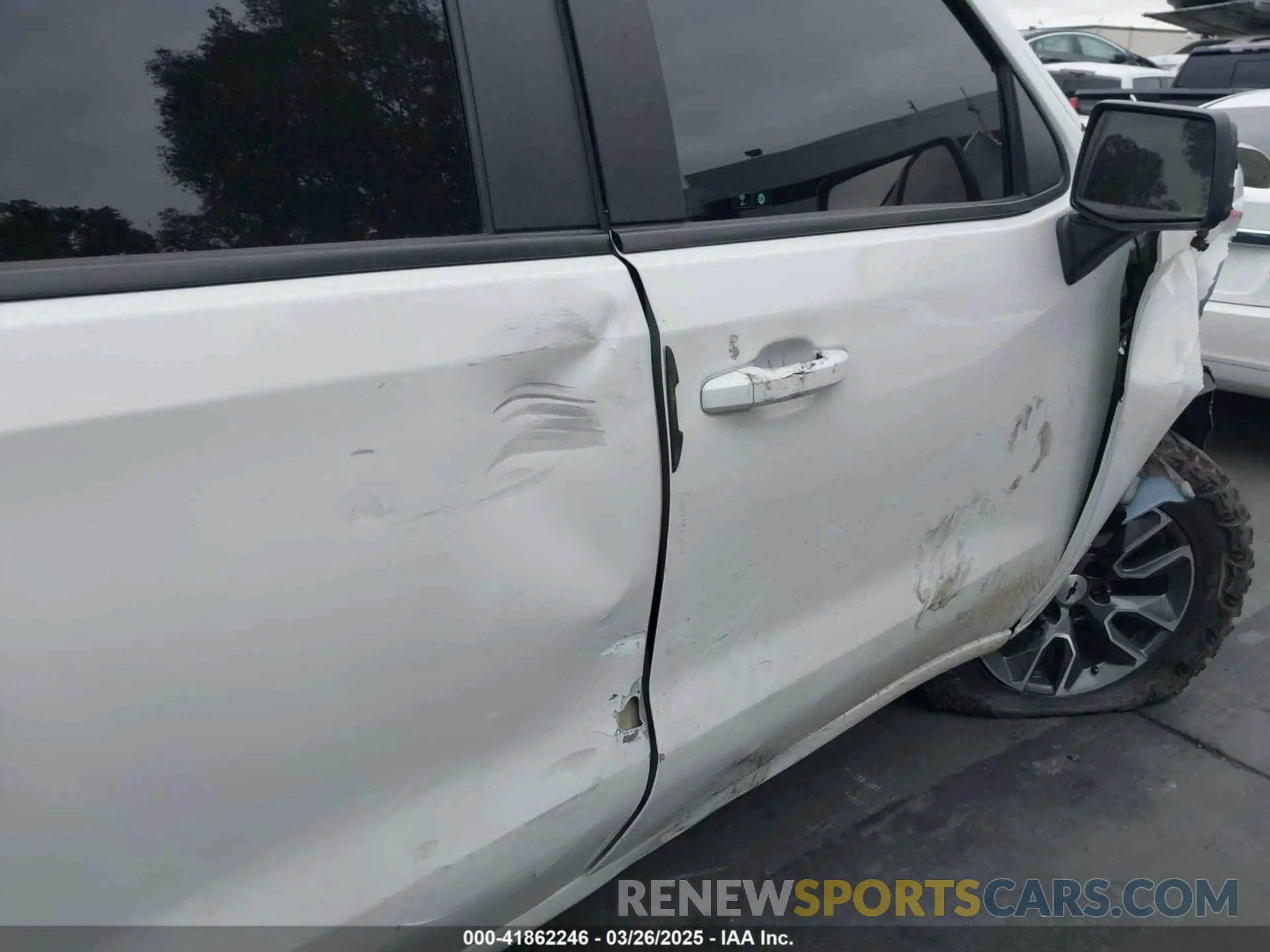18 Photograph of a damaged car 3GCUYAEF2MG352527 CHEVROLET SILVERADO 1500 2021