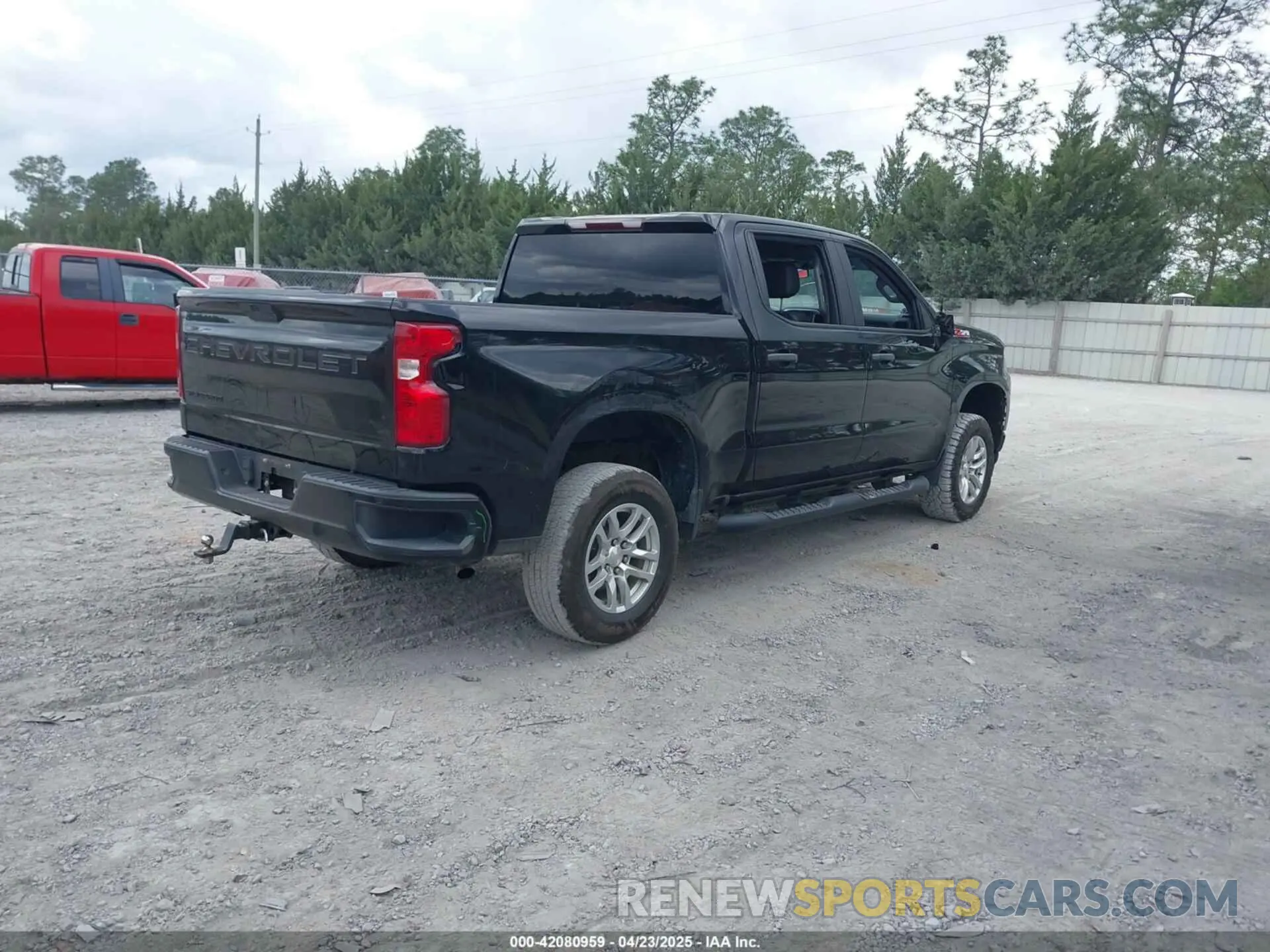 4 Photograph of a damaged car 3GCUYAEF6MG177134 CHEVROLET SILVERADO 1500 2021