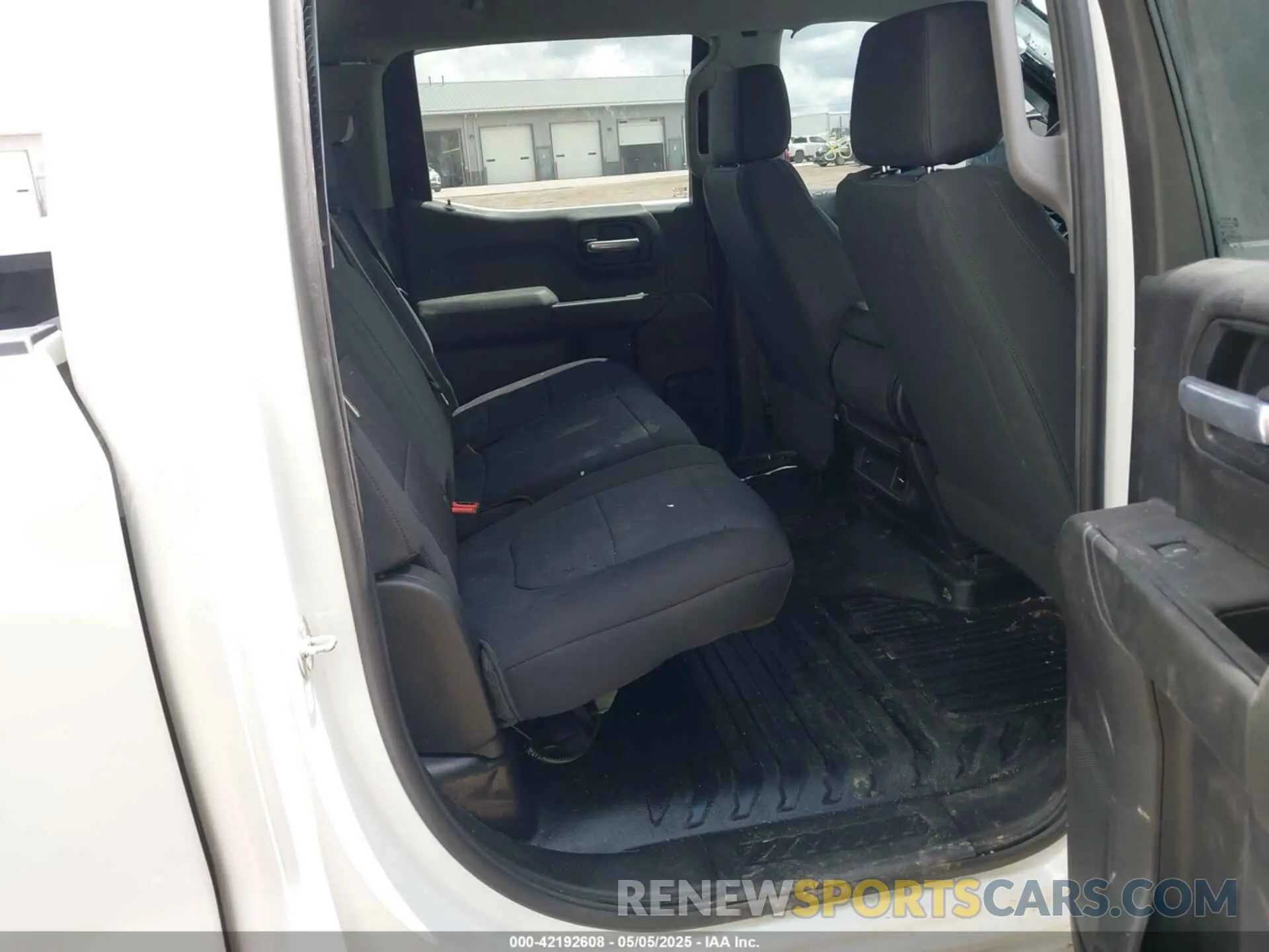 8 Photograph of a damaged car 3GCUYAEF7MG148371 CHEVROLET SILVERADO 1500 2021