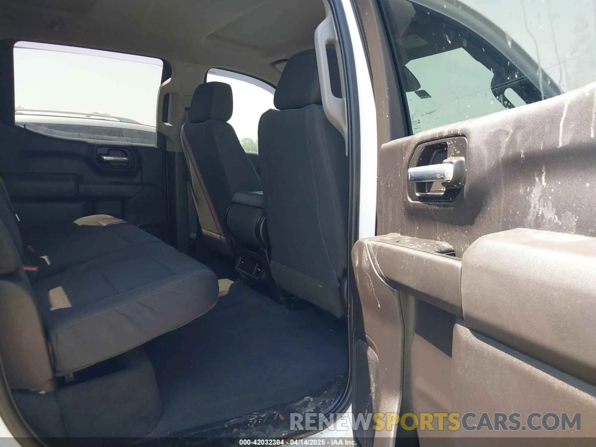 8 Photograph of a damaged car 3GCUYBEF2MG350881 CHEVROLET SILVERADO 1500 2021