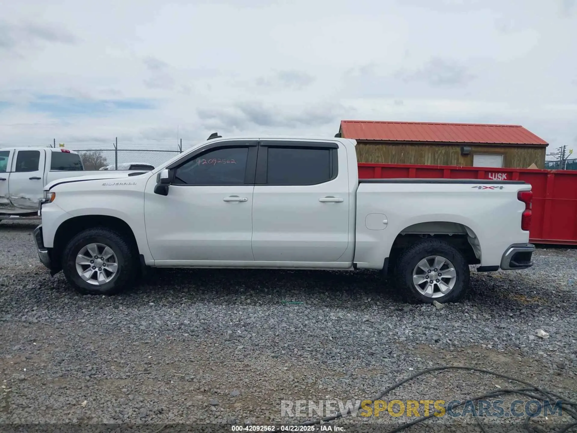14 Photograph of a damaged car 3GCUYDED0MG339307 CHEVROLET SILVERADO 1500 2021