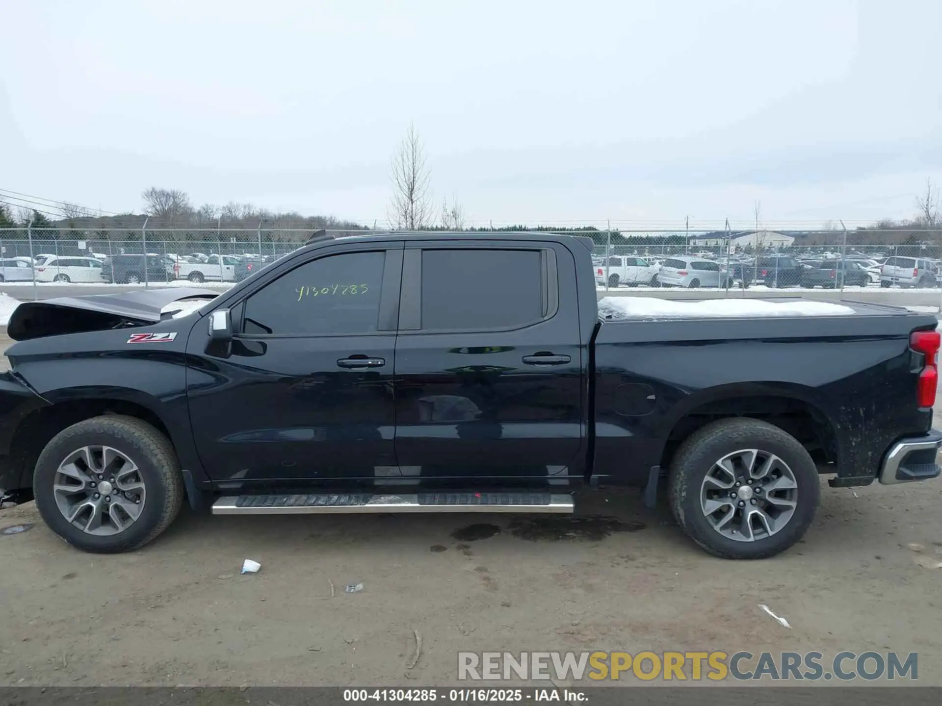 14 Photograph of a damaged car 3GCUYDED1MG305294 CHEVROLET SILVERADO 1500 2021