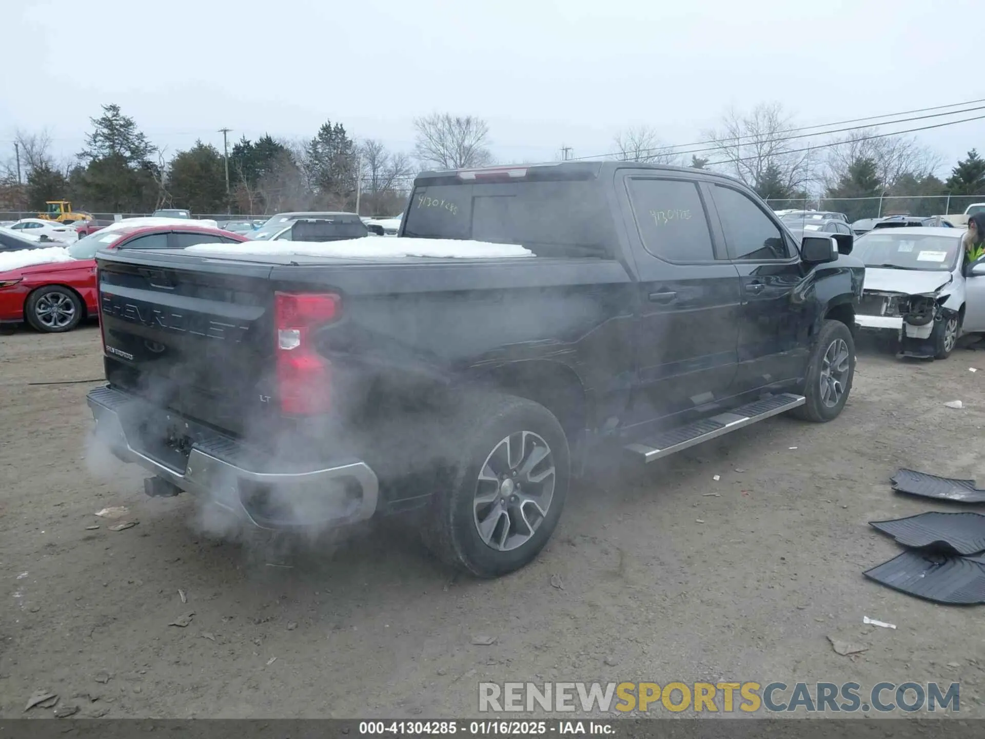 4 Photograph of a damaged car 3GCUYDED1MG305294 CHEVROLET SILVERADO 1500 2021