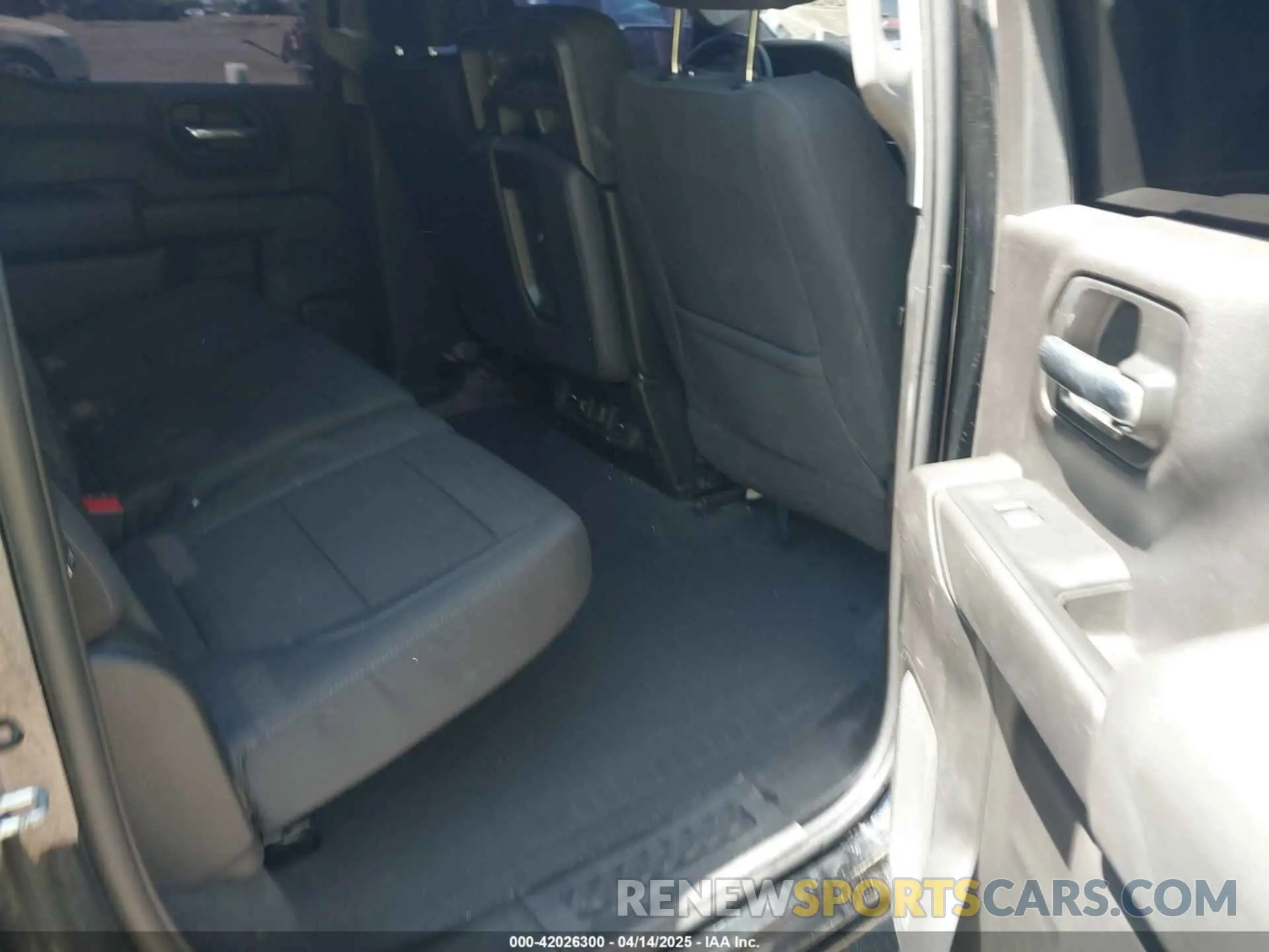 8 Photograph of a damaged car 3GCUYDED2MG106982 CHEVROLET SILVERADO 1500 2021