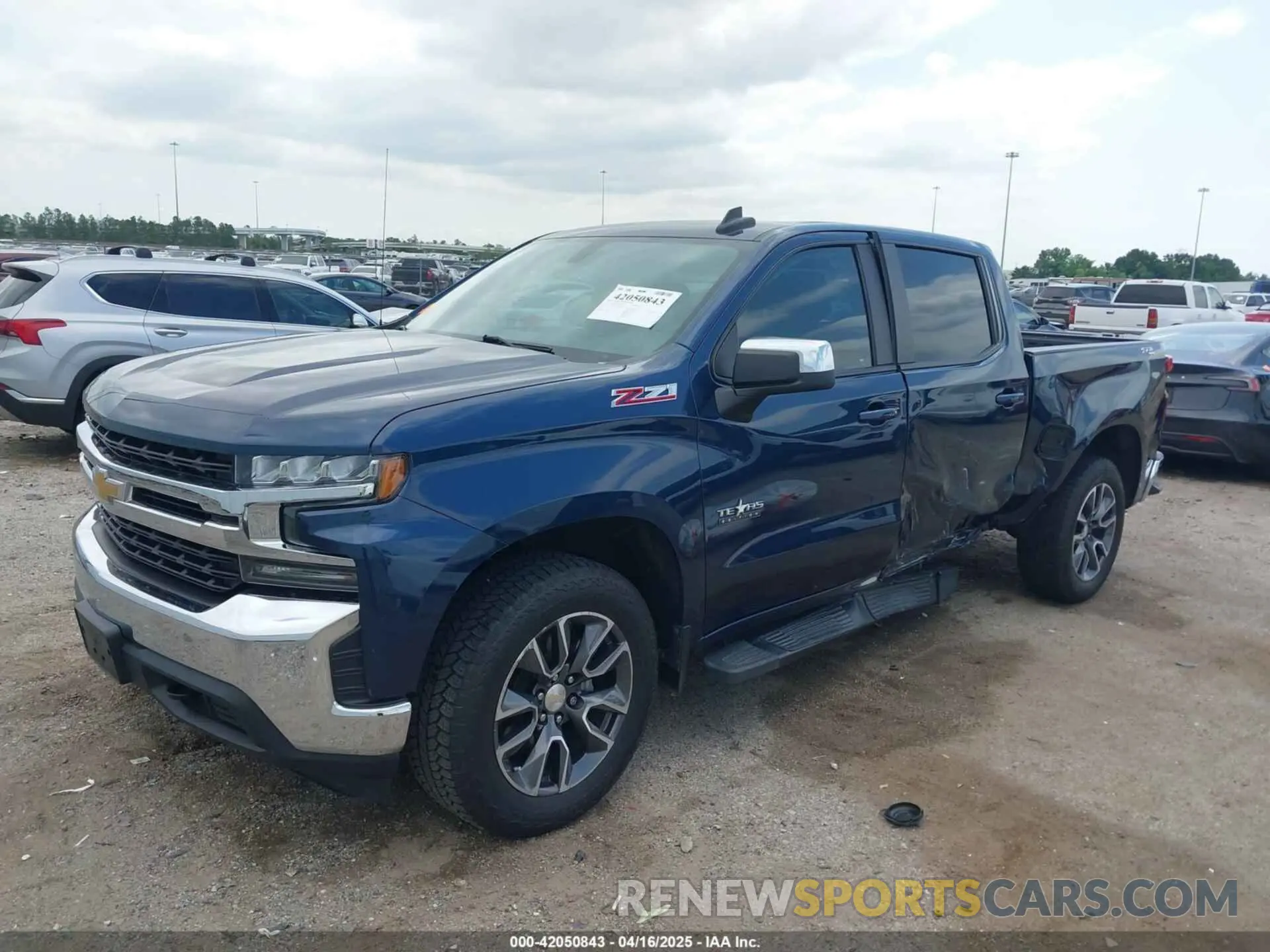 2 Photograph of a damaged car 3GCUYDED2MG439697 CHEVROLET SILVERADO 1500 2021