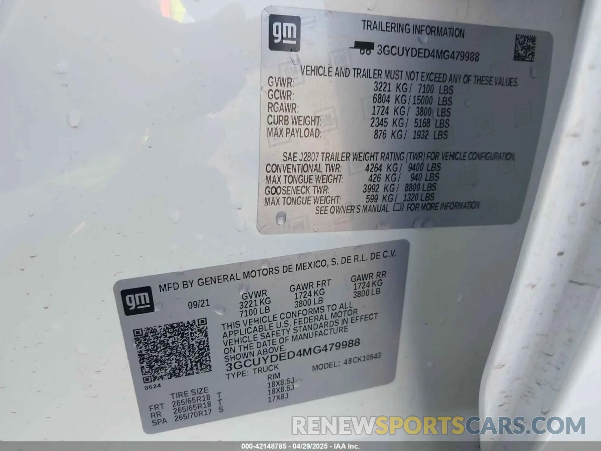 9 Photograph of a damaged car 3GCUYDED4MG479988 CHEVROLET SILVERADO 1500 2021