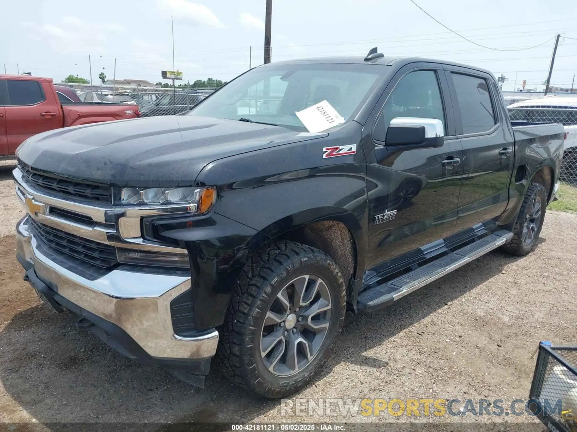 2 Photograph of a damaged car 3GCUYDED7MG310161 CHEVROLET SILVERADO 1500 2021
