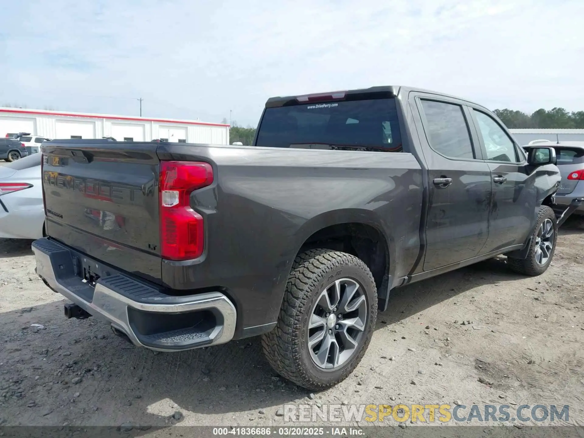 4 Photograph of a damaged car 3GCUYDED7MG426301 CHEVROLET SILVERADO 1500 2021