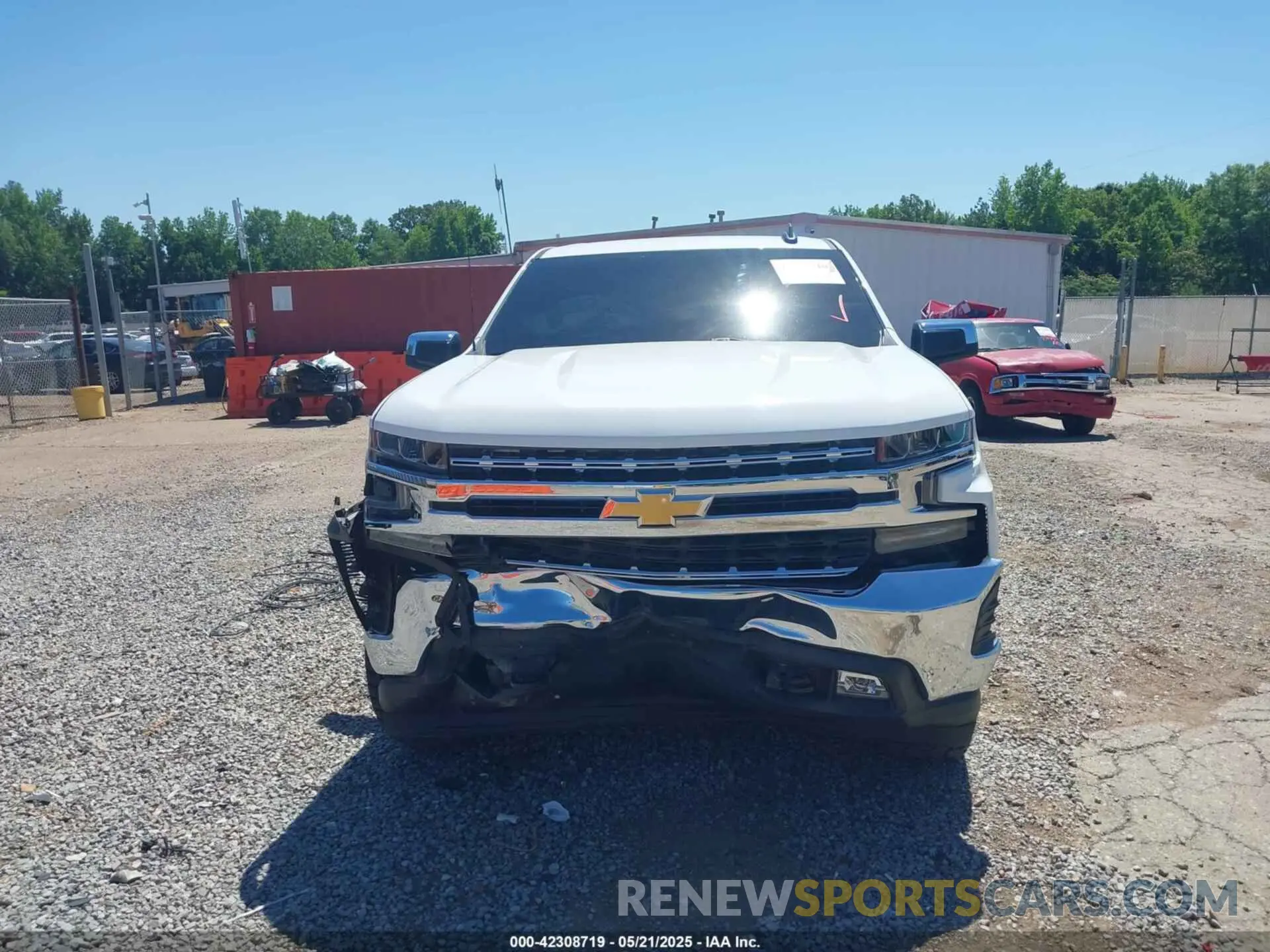 13 Photograph of a damaged car 3GCUYDED8MG250682 CHEVROLET SILVERADO 1500 2021