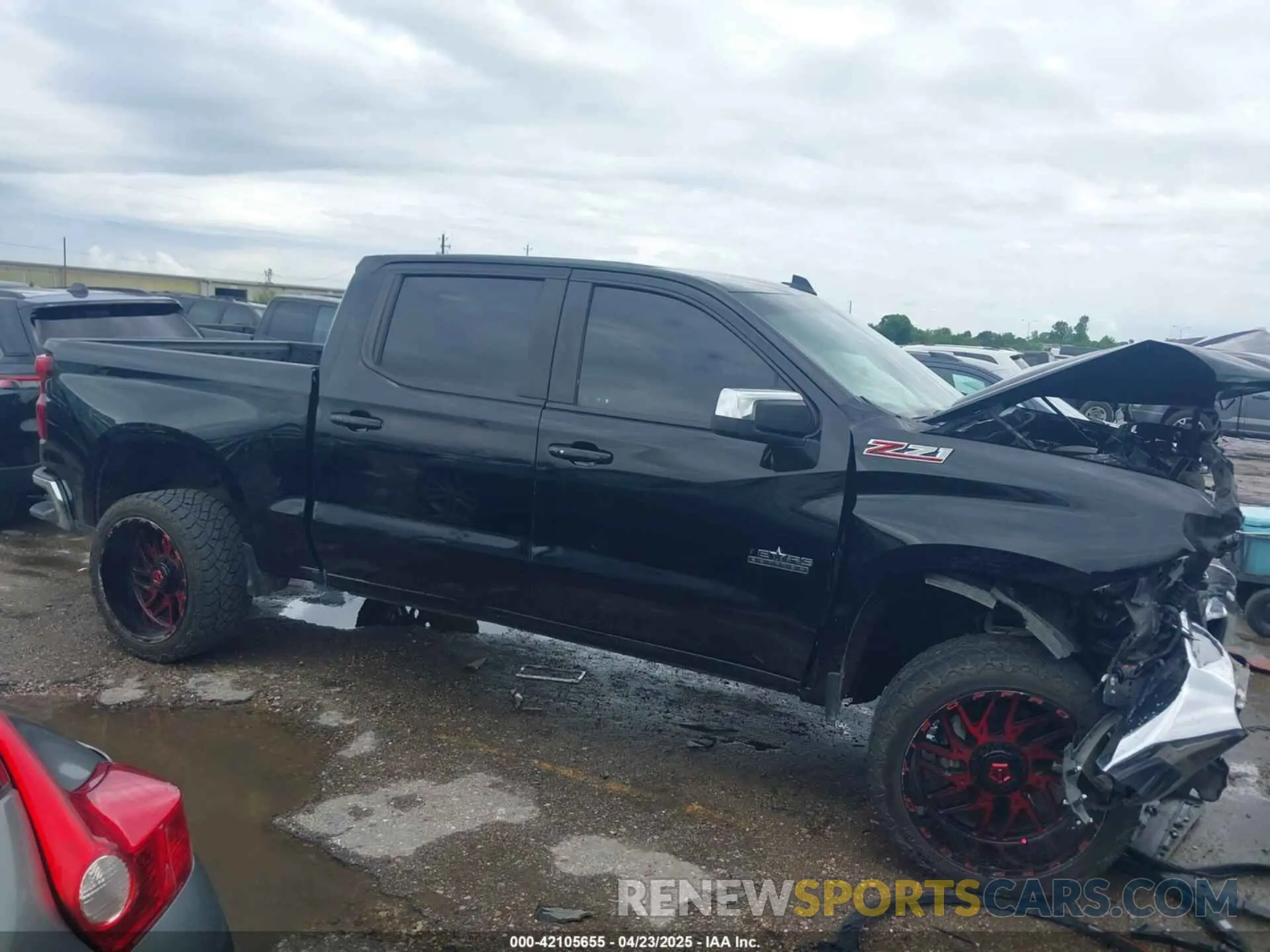 13 Photograph of a damaged car 3GCUYDED8MG441020 CHEVROLET SILVERADO 1500 2021