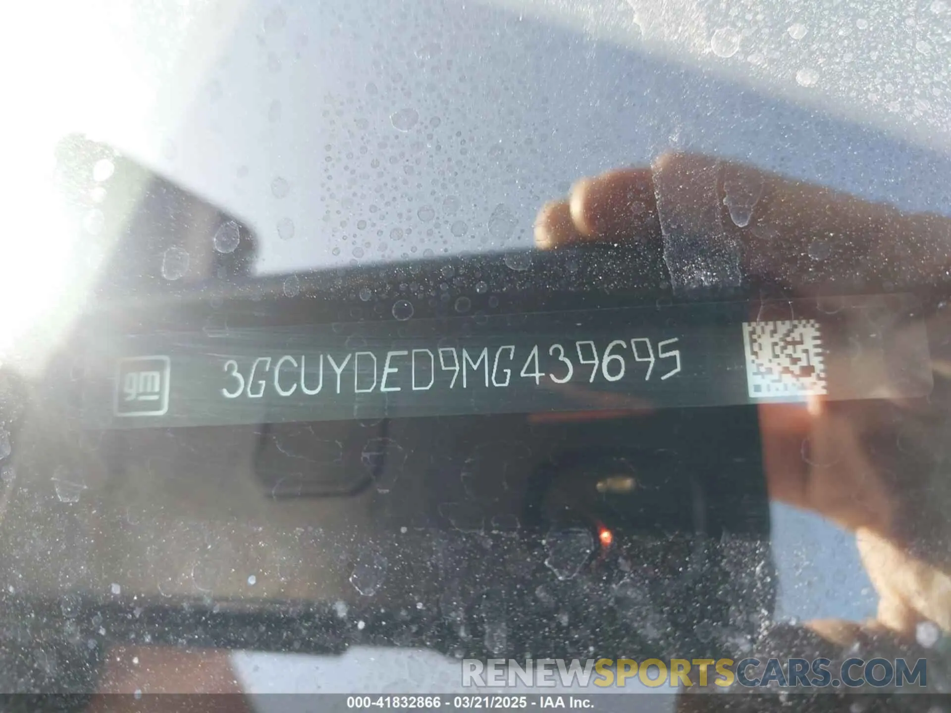 18 Photograph of a damaged car 3GCUYDED9MG439695 CHEVROLET SILVERADO 1500 2021