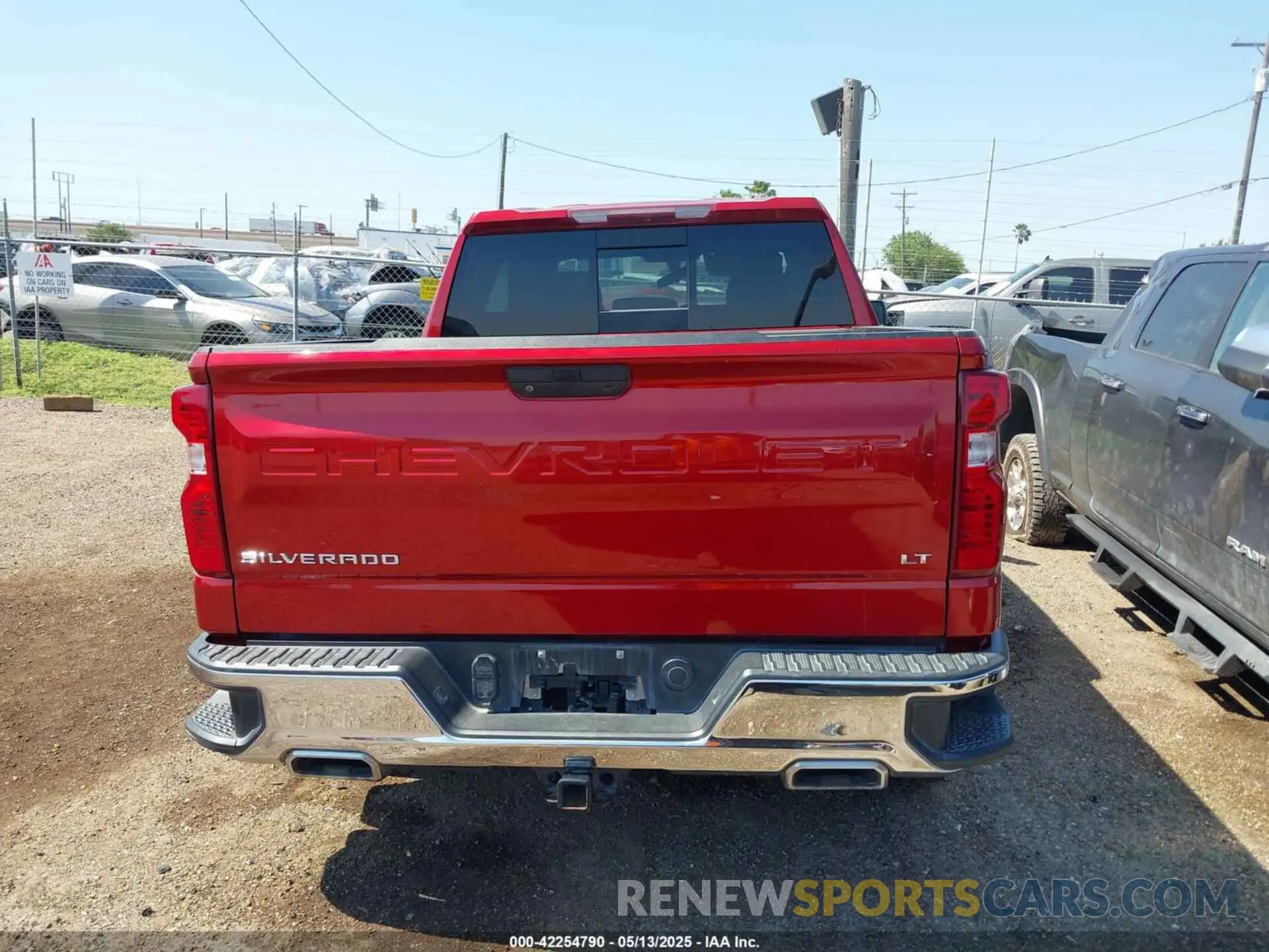 16 Photograph of a damaged car 3GCUYDEDXMG319582 CHEVROLET SILVERADO 1500 2021