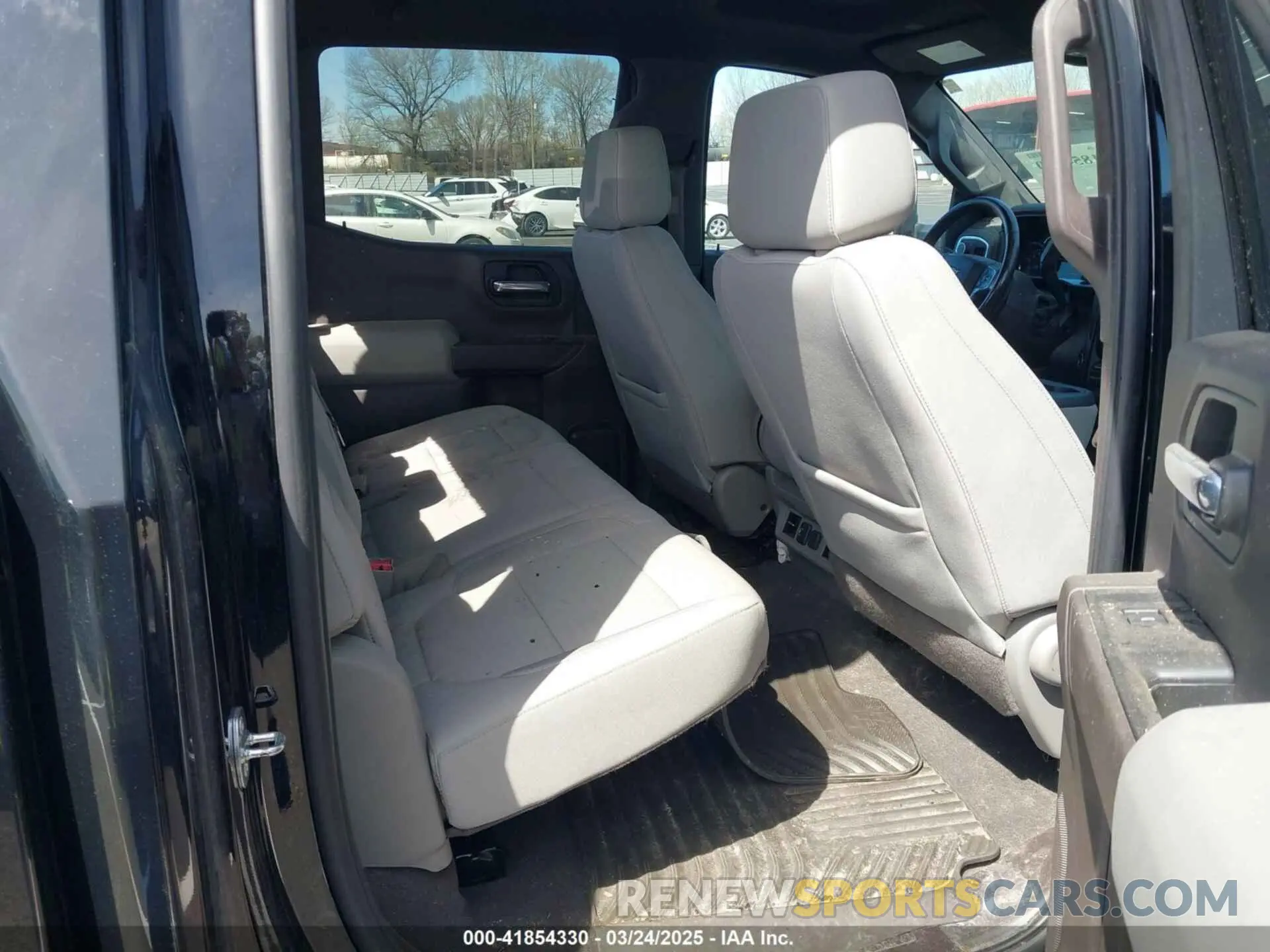 8 Photograph of a damaged car 3GCUYDET1MG100713 CHEVROLET SILVERADO 1500 2021