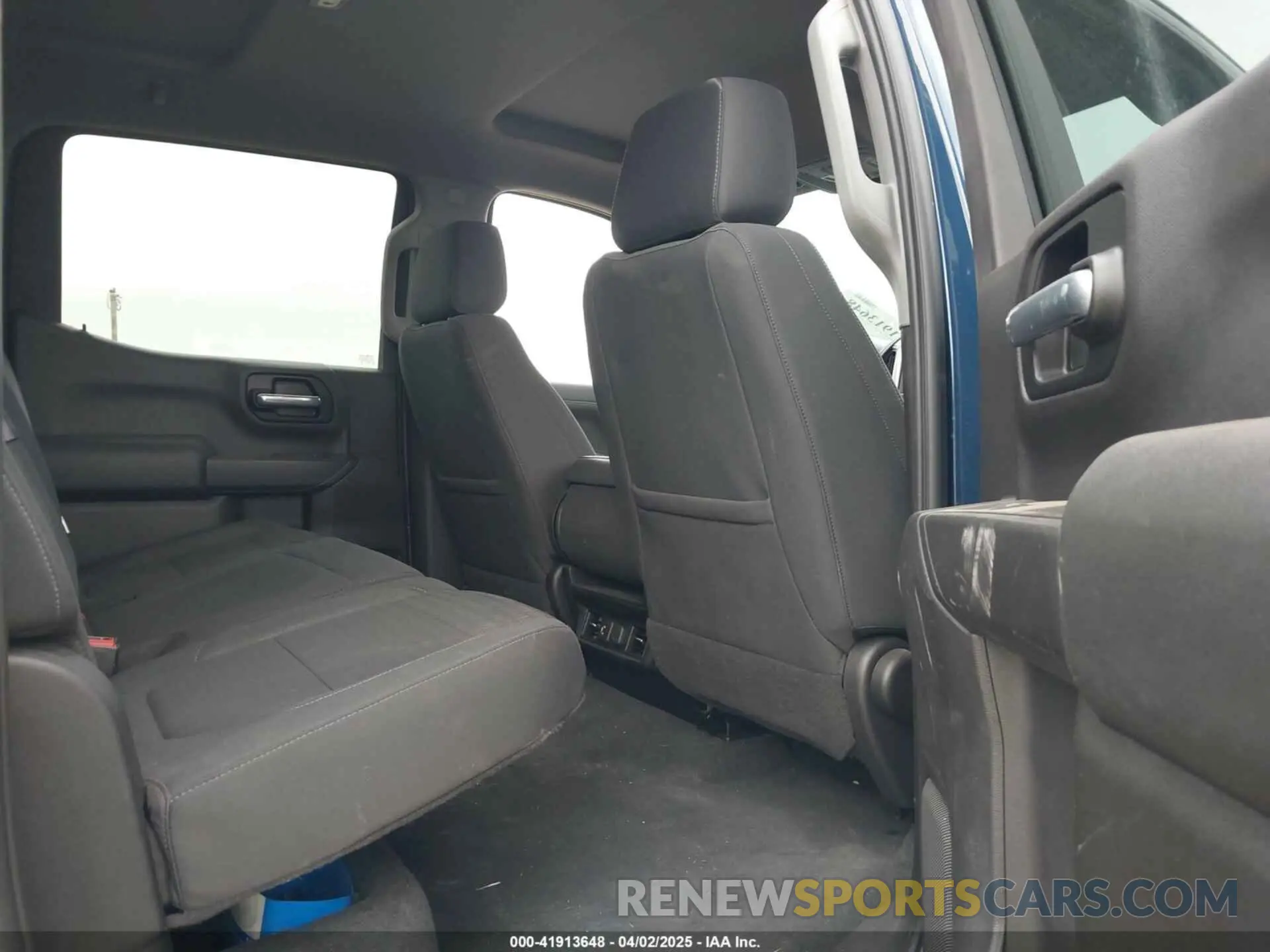 8 Photograph of a damaged car 3GCUYDET9MG190077 CHEVROLET SILVERADO 1500 2021