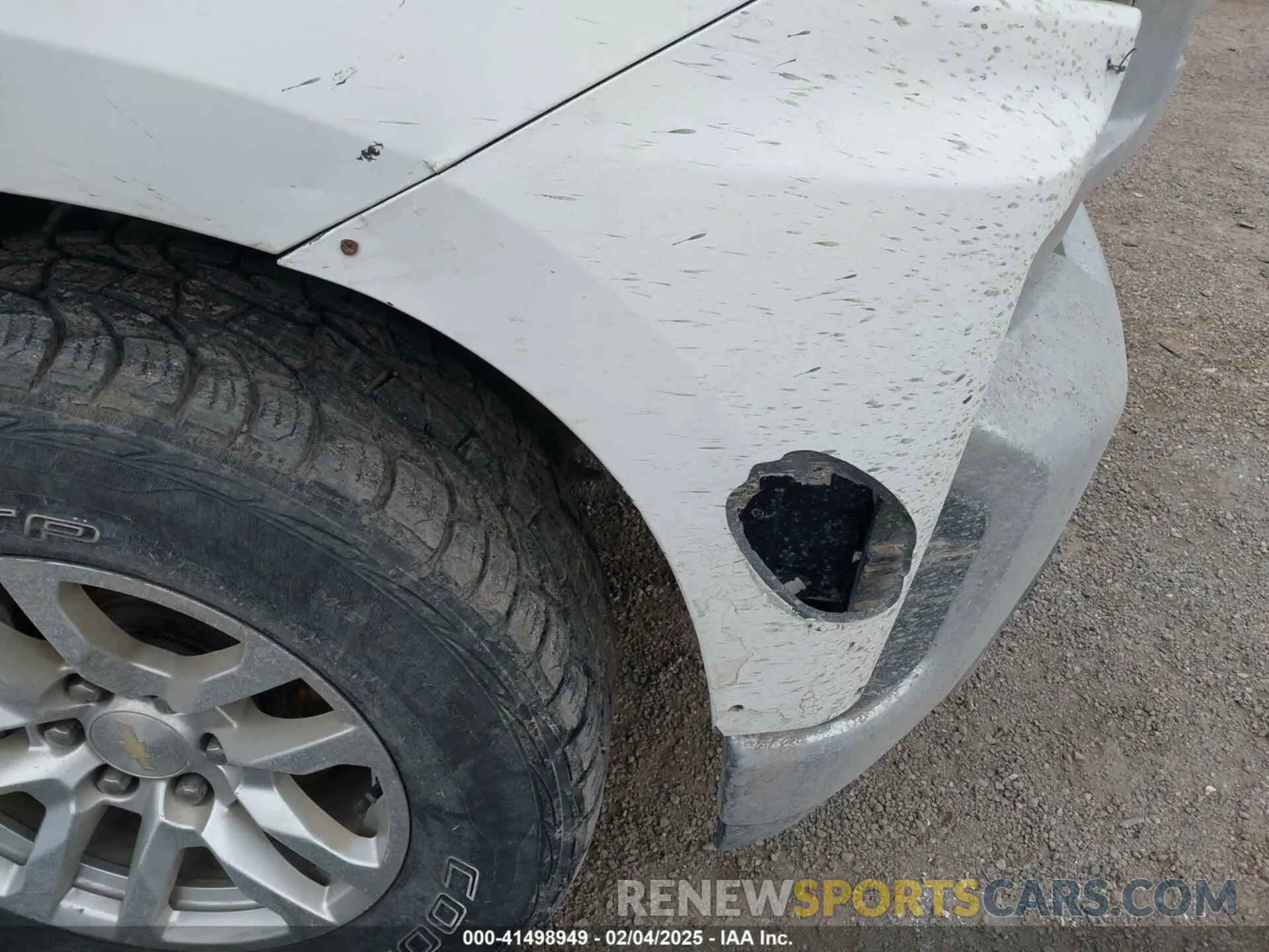 17 Photograph of a damaged car 3GCUYDET9MG284461 CHEVROLET SILVERADO 1500 2021