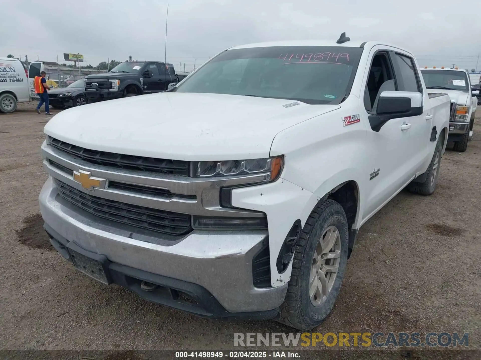 2 Photograph of a damaged car 3GCUYDET9MG284461 CHEVROLET SILVERADO 1500 2021