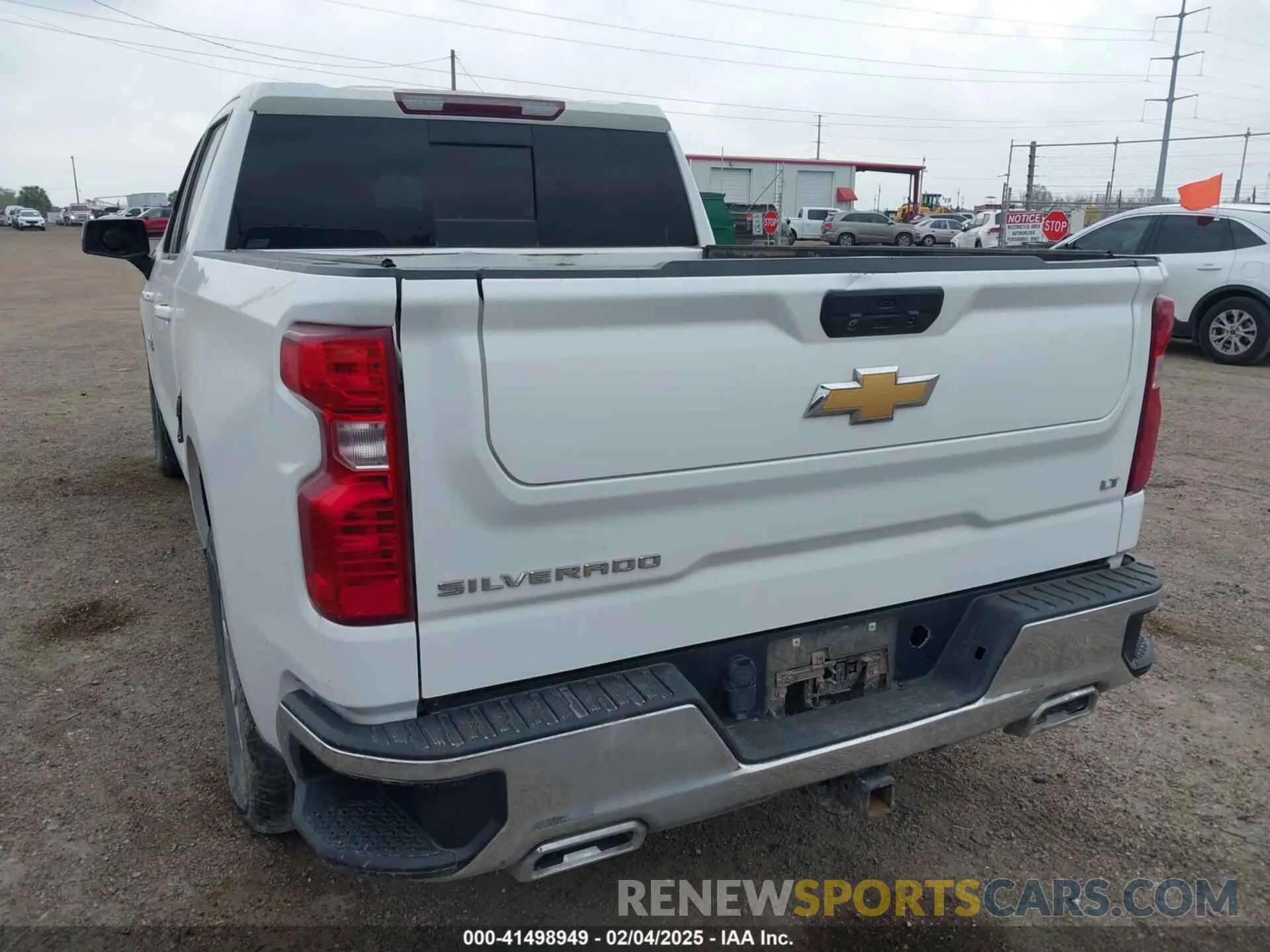 3 Photograph of a damaged car 3GCUYDET9MG284461 CHEVROLET SILVERADO 1500 2021