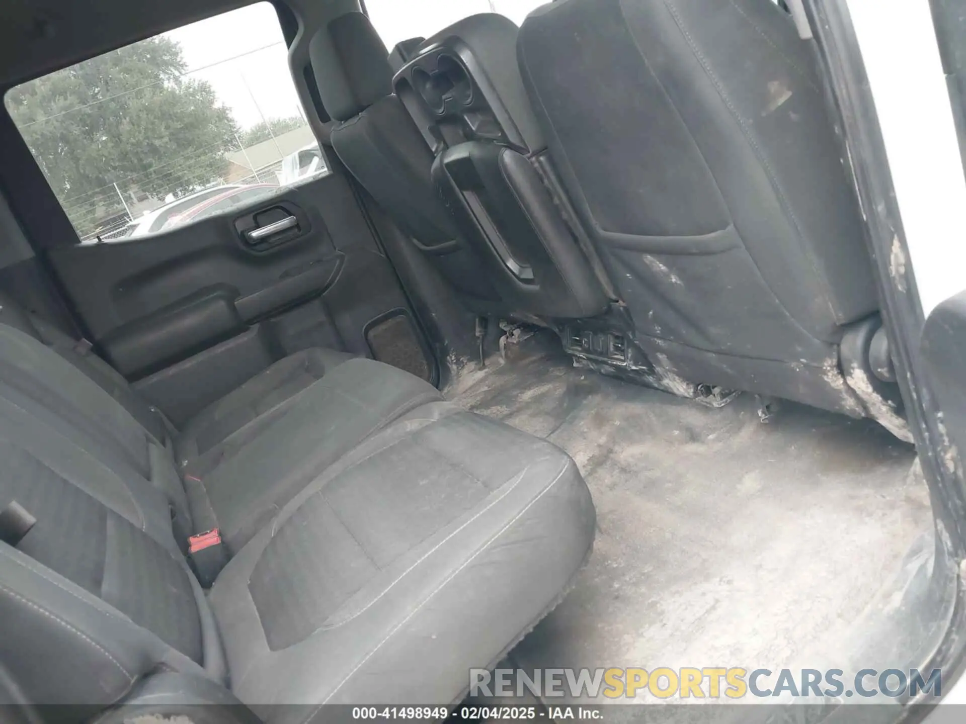 8 Photograph of a damaged car 3GCUYDET9MG284461 CHEVROLET SILVERADO 1500 2021