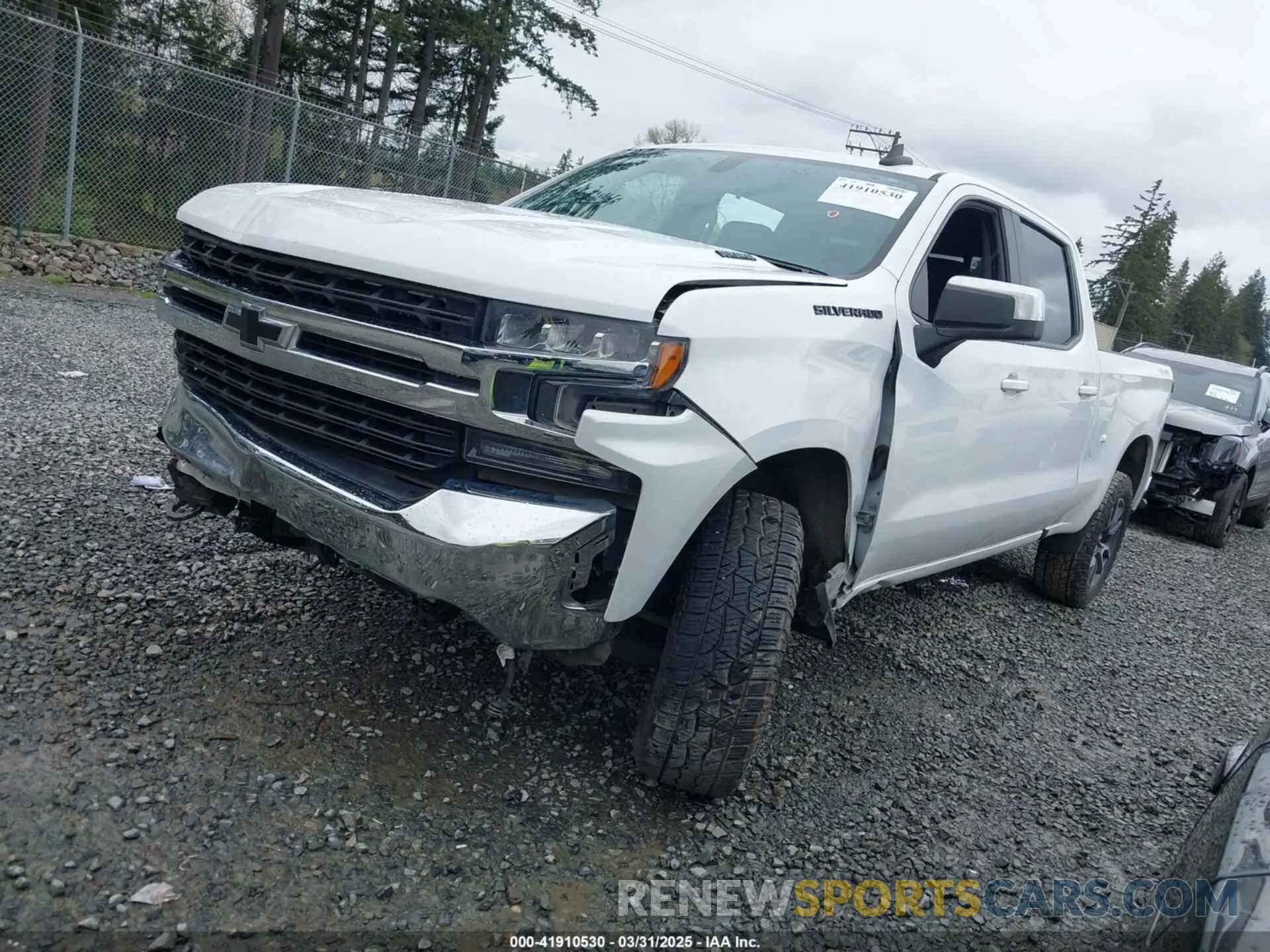 2 Photograph of a damaged car 3GCUYDETXMG307908 CHEVROLET SILVERADO 1500 2021