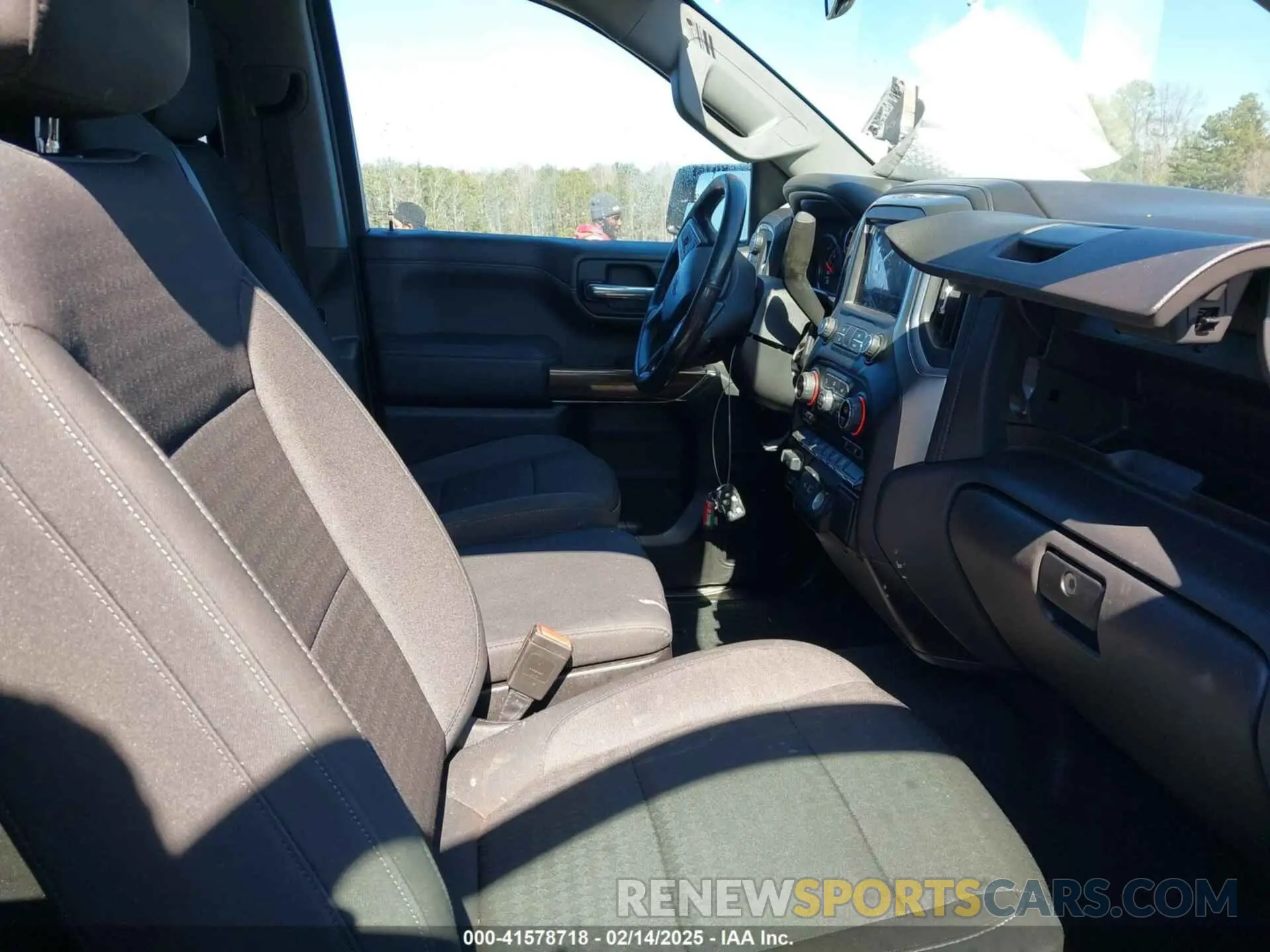 5 Photograph of a damaged car 3GCUYEED0MG336607 CHEVROLET SILVERADO 1500 2021