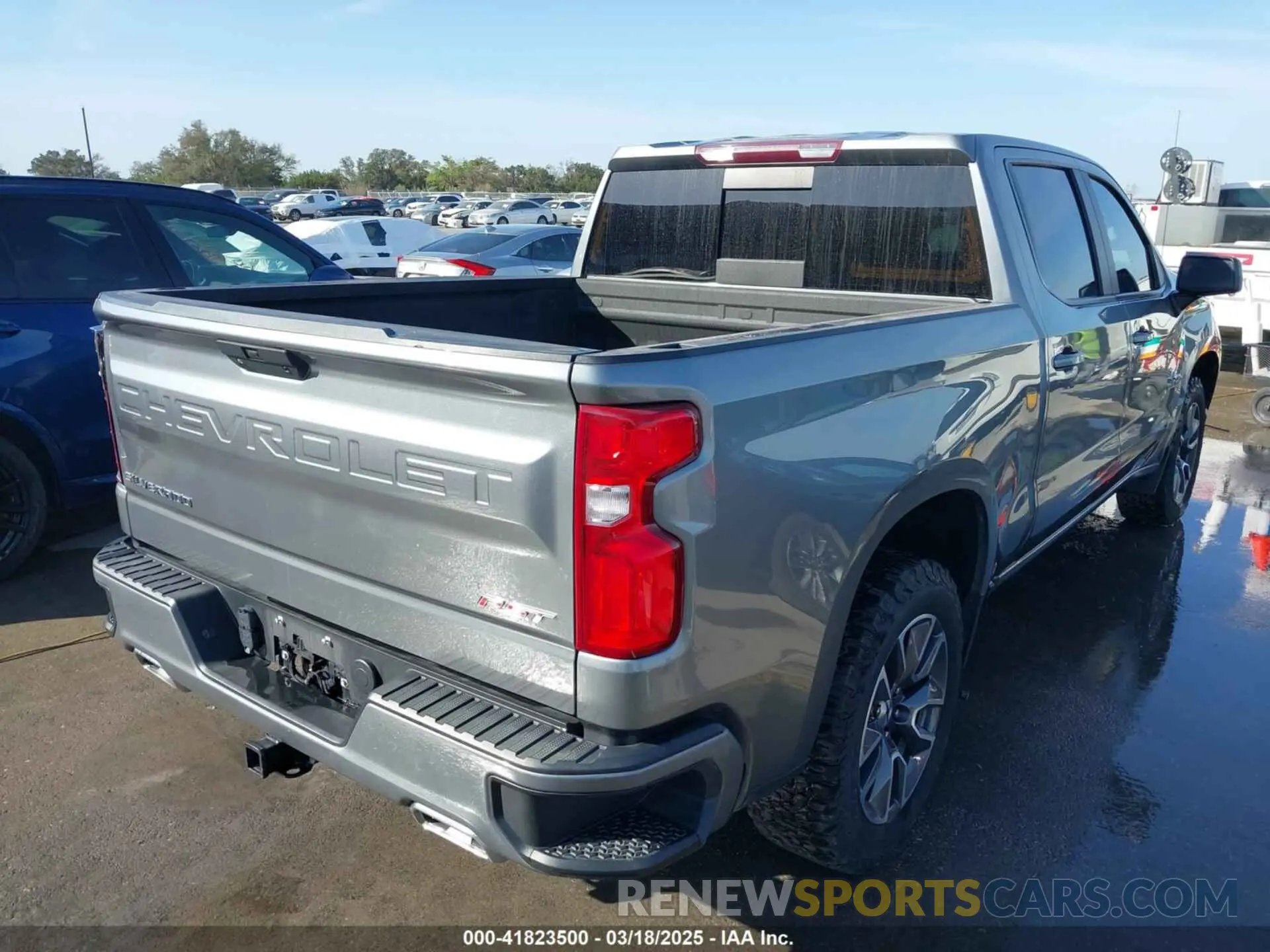 4 Photograph of a damaged car 3GCUYEED1MG310291 CHEVROLET SILVERADO 1500 2021