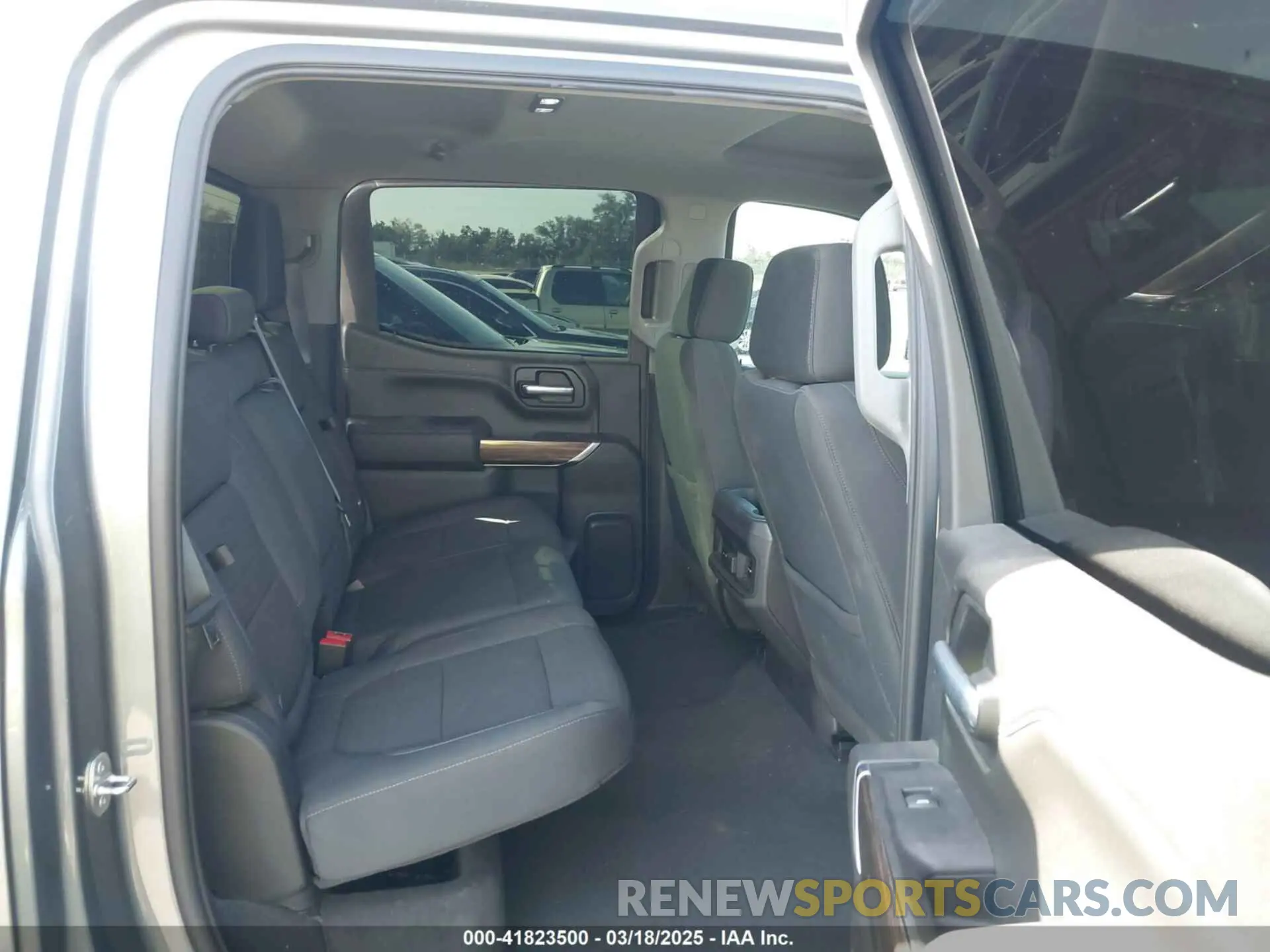 8 Photograph of a damaged car 3GCUYEED1MG310291 CHEVROLET SILVERADO 1500 2021