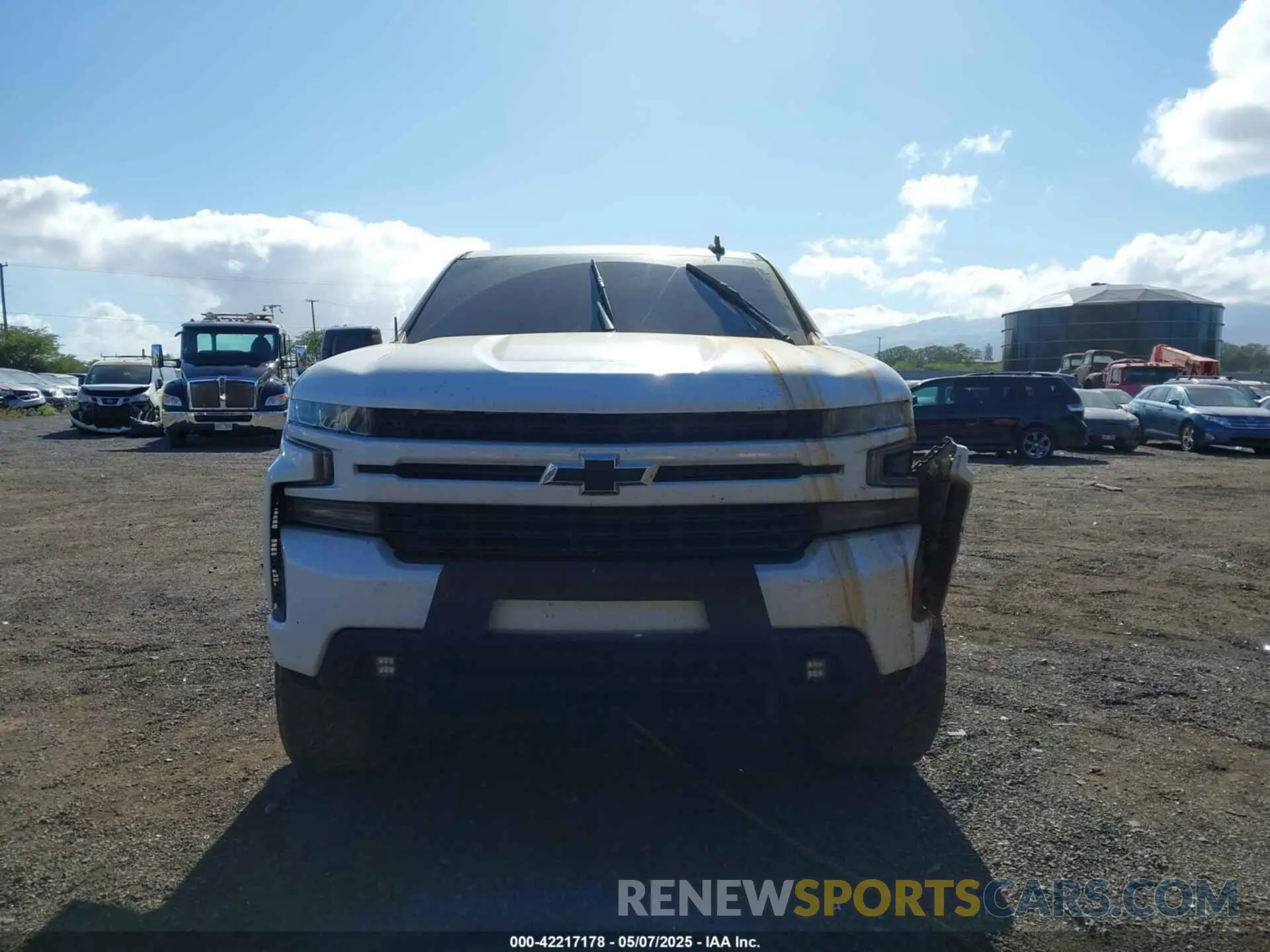 11 Photograph of a damaged car 3GCUYEED4MG268442 CHEVROLET SILVERADO 1500 2021