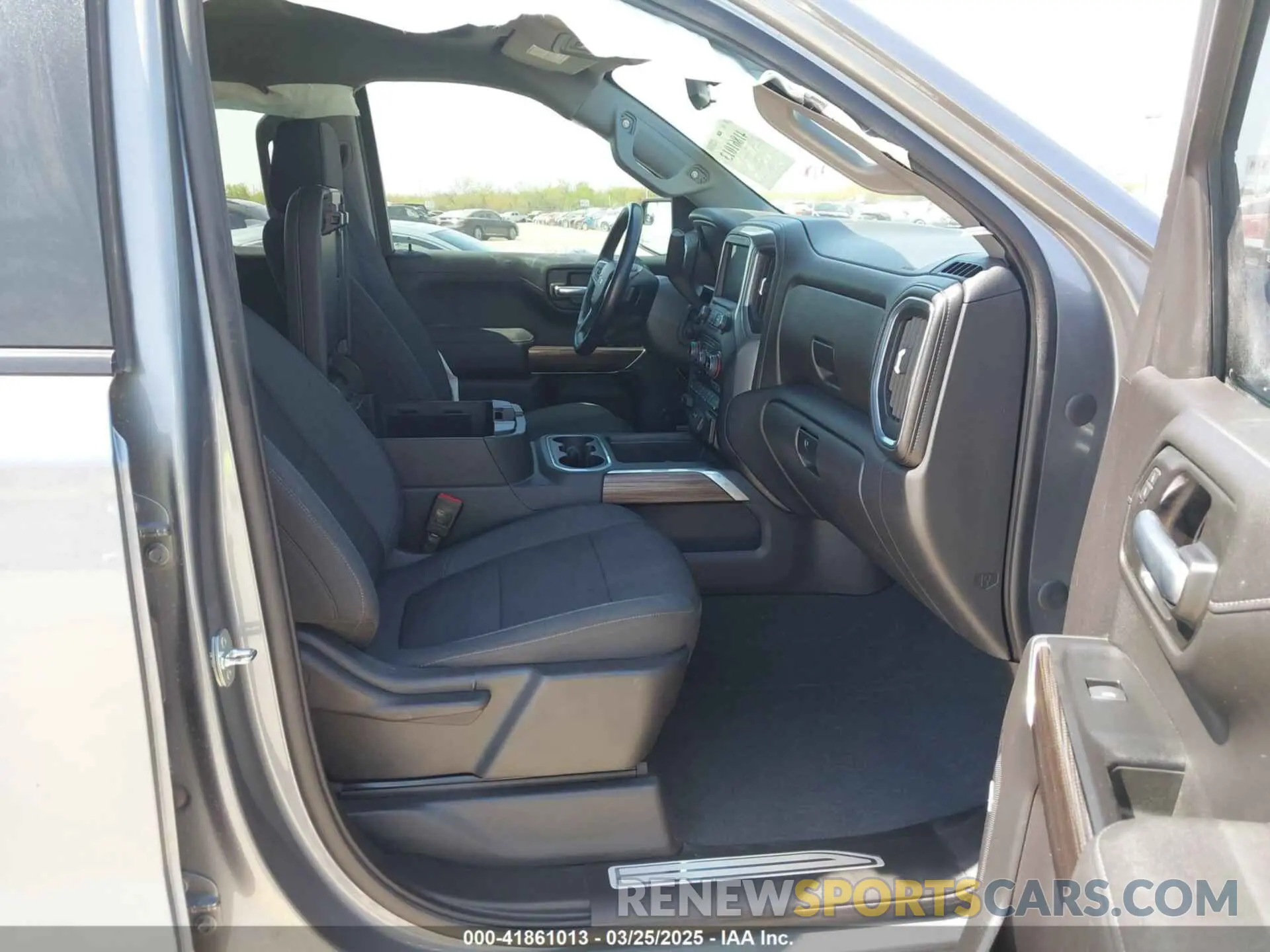 5 Photograph of a damaged car 3GCUYEED4MG350199 CHEVROLET SILVERADO 1500 2021