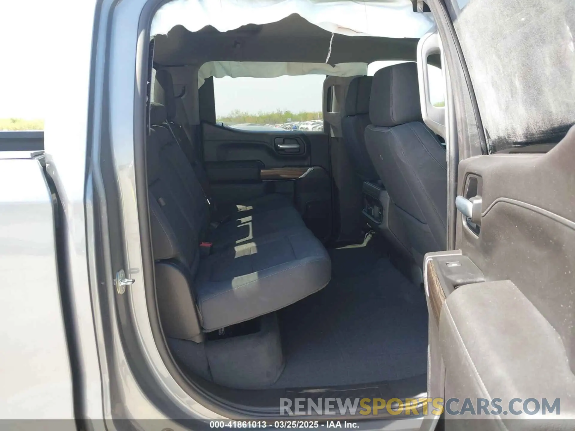 8 Photograph of a damaged car 3GCUYEED4MG350199 CHEVROLET SILVERADO 1500 2021