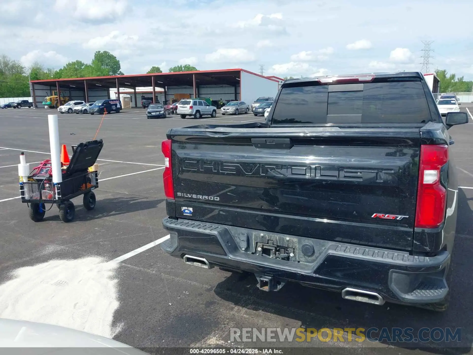 16 Photograph of a damaged car 3GCUYEED8MG156629 CHEVROLET SILVERADO 1500 2021