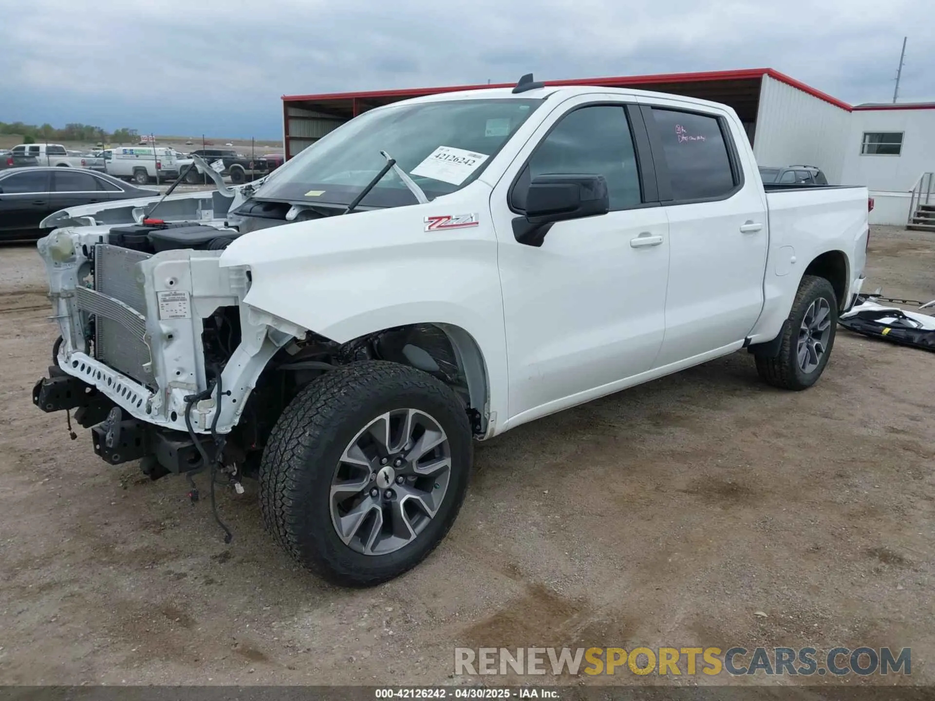 2 Photograph of a damaged car 3GCUYEEDXMG229600 CHEVROLET SILVERADO 1500 2021
