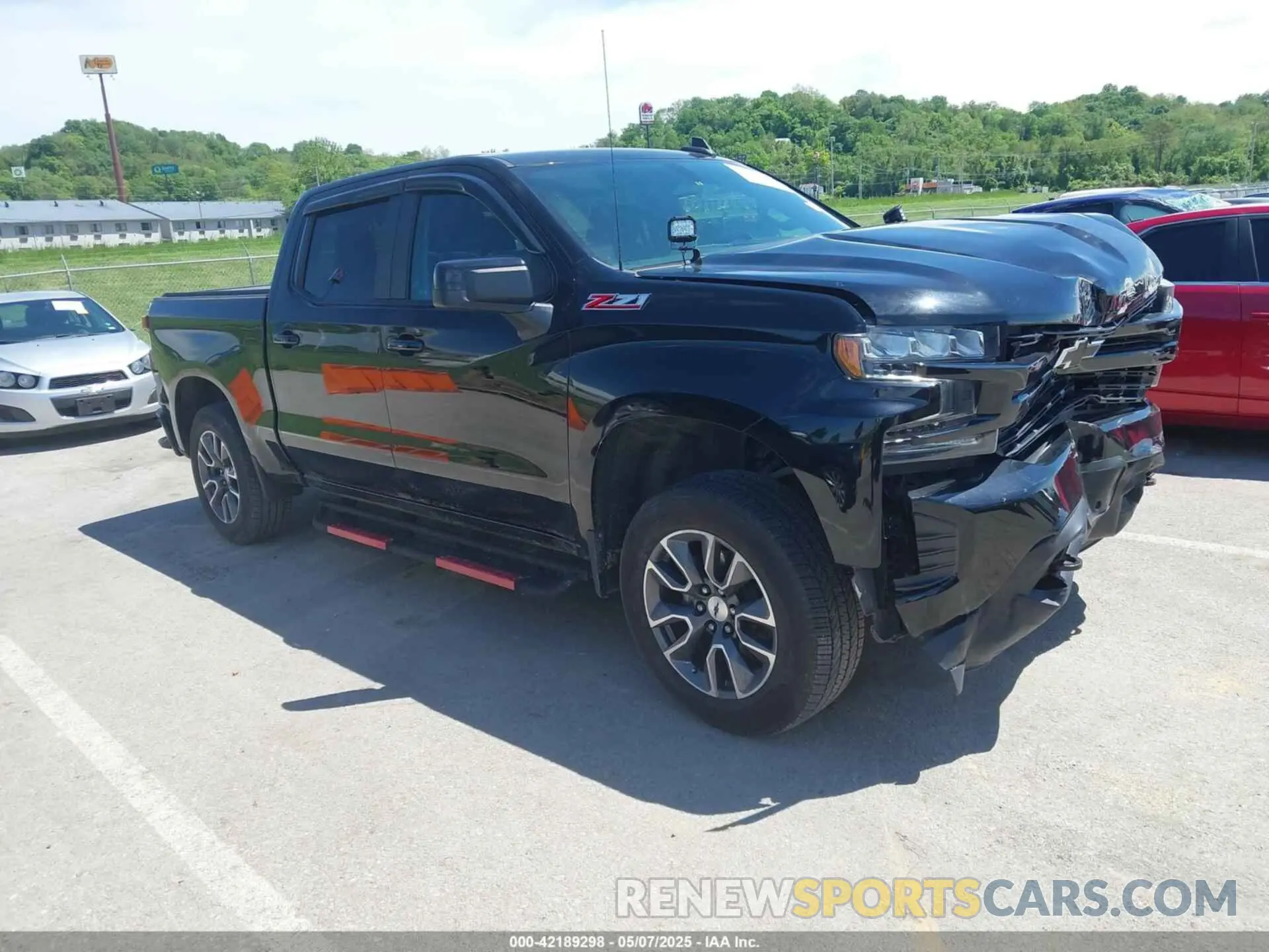 1 Photograph of a damaged car 3GCUYEEDXMG255551 CHEVROLET SILVERADO 1500 2021