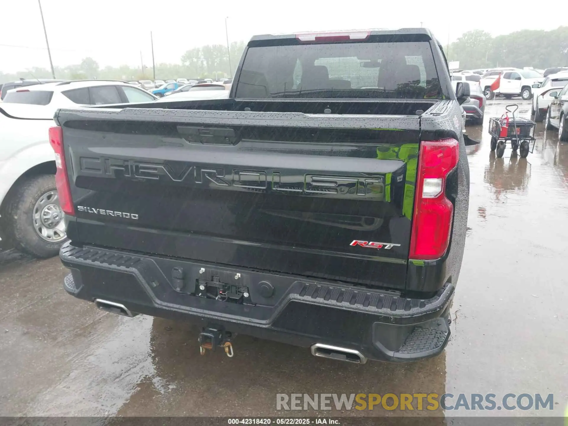 16 Photograph of a damaged car 3GCUYEEL0MG480732 CHEVROLET SILVERADO 1500 2021