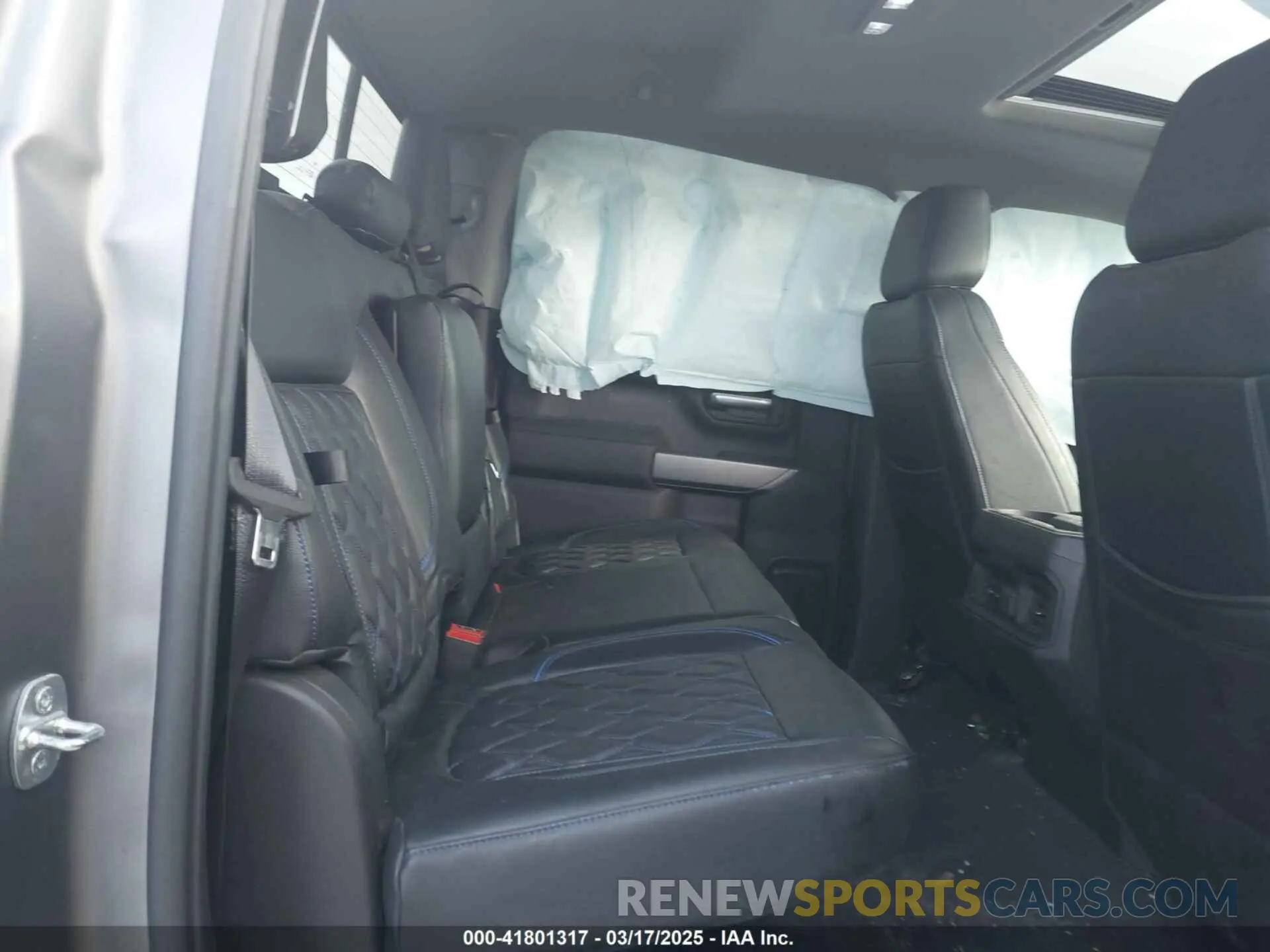 8 Photograph of a damaged car 3GCUYEEL1MG125973 CHEVROLET SILVERADO 1500 2021