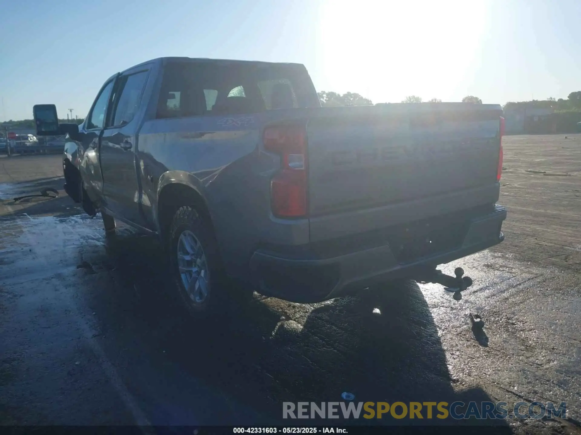 3 Photograph of a damaged car 3GCUYEET3MG115882 CHEVROLET SILVERADO 1500 2021