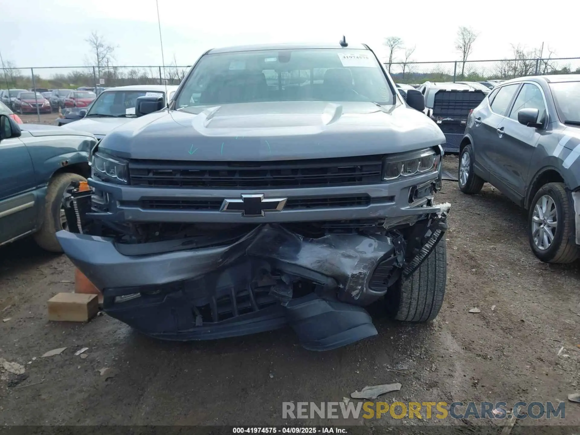 12 Photograph of a damaged car 3GCUYEET9MG373386 CHEVROLET SILVERADO 1500 2021